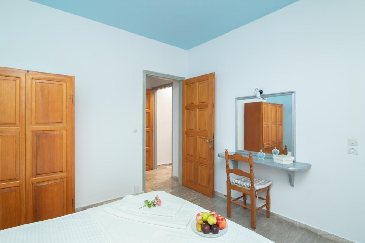 Villa Poseidon view 3