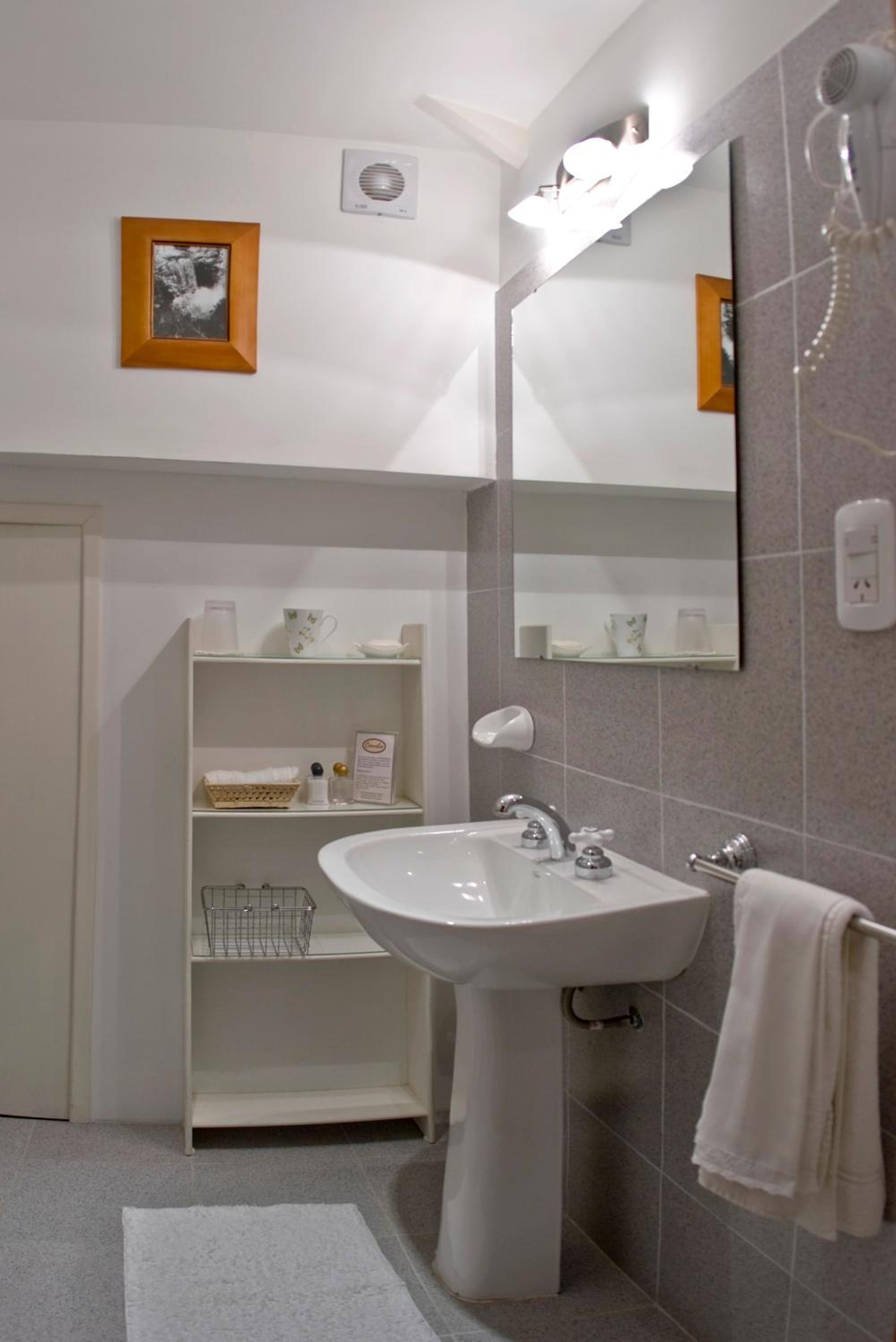 Hostería Canela B&B