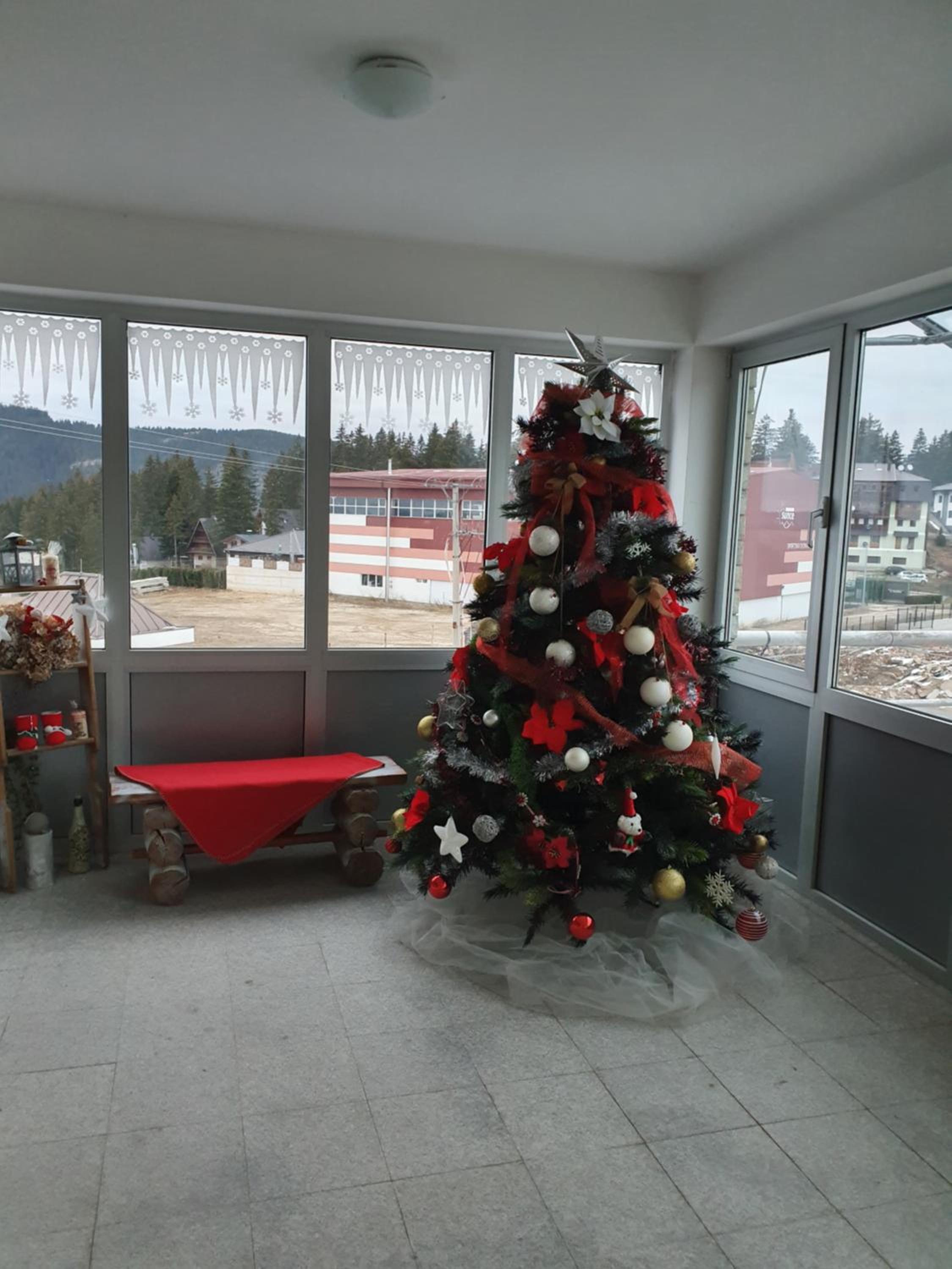 Apartman Lari