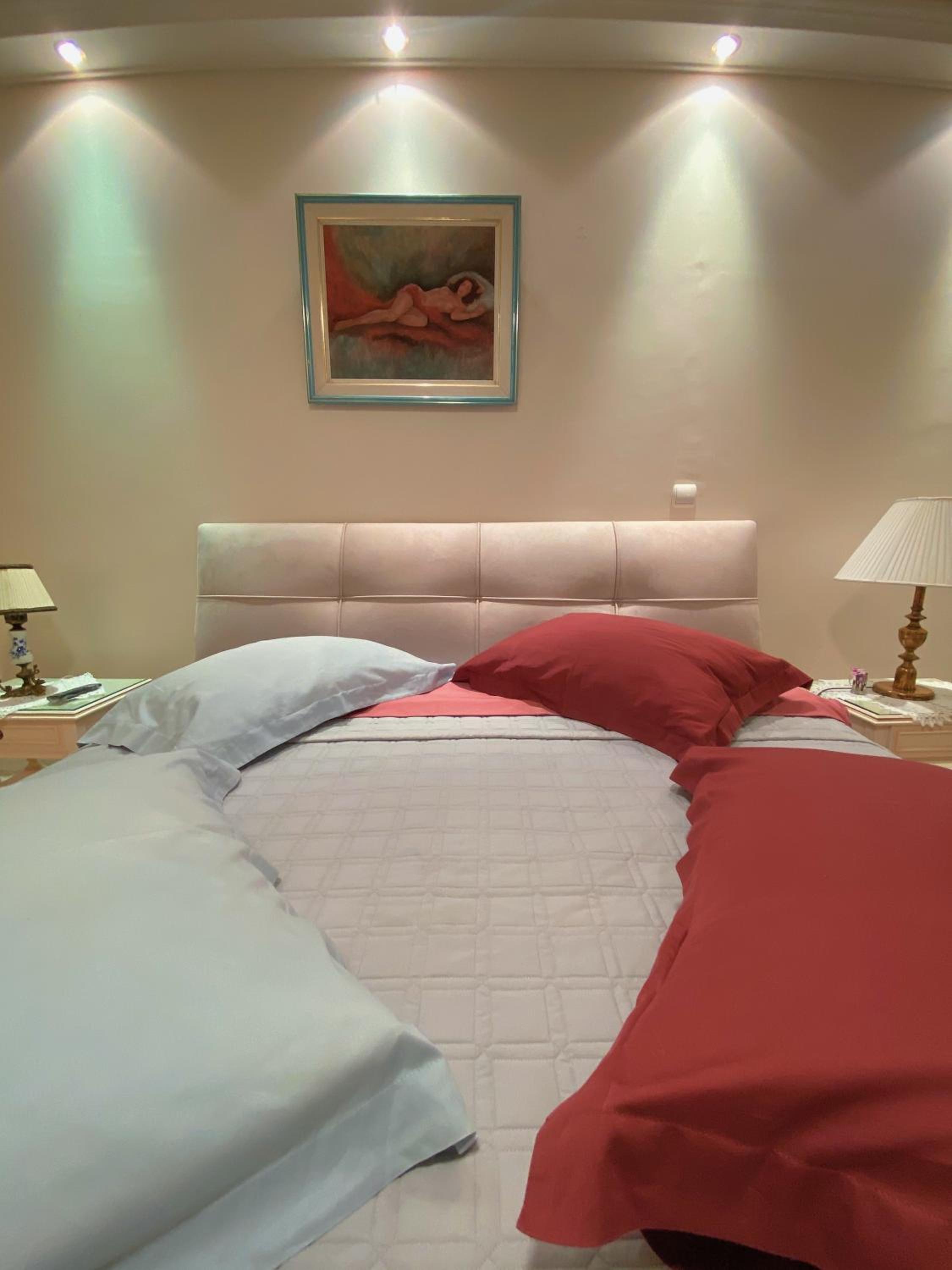 Pendeli's Luxury