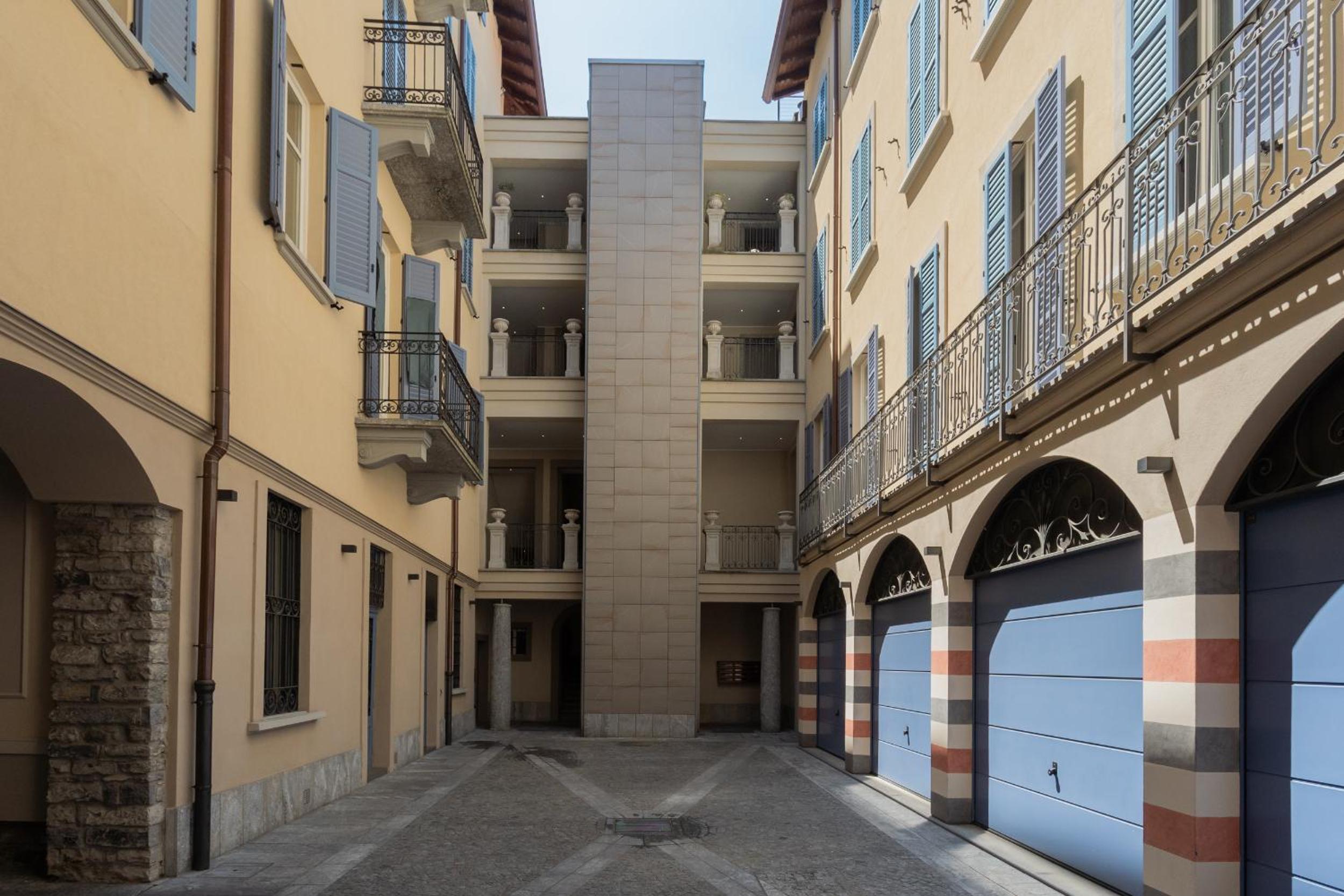 White Flat in Como City Center by Rent All Como photo 1