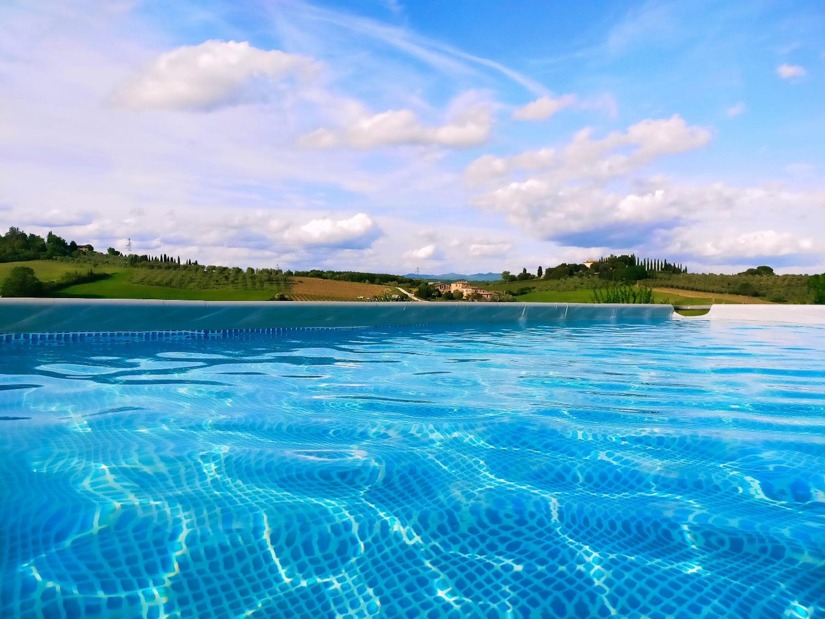Charming Villa in Le Scotte with Private Pool