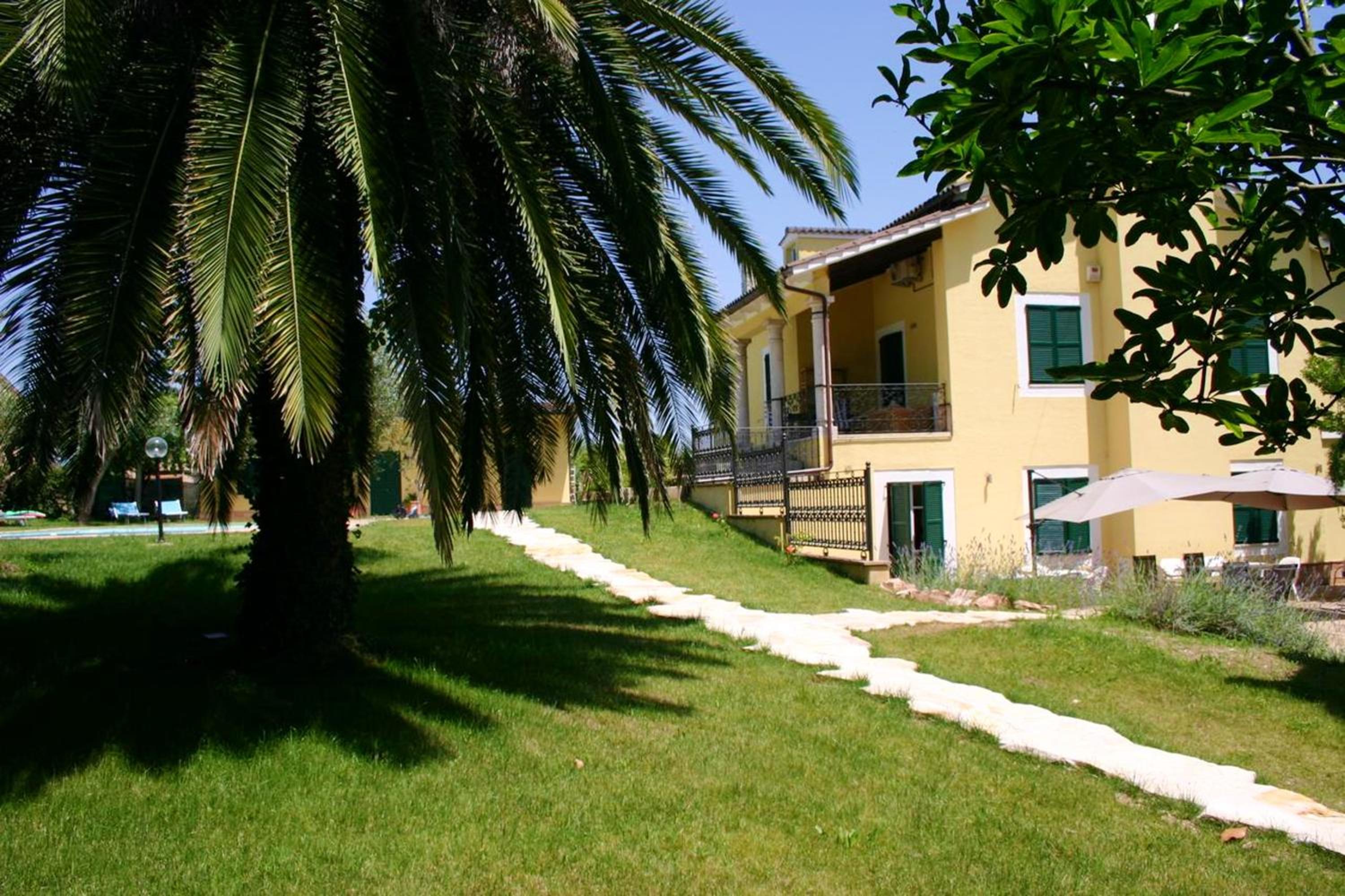Photo 20