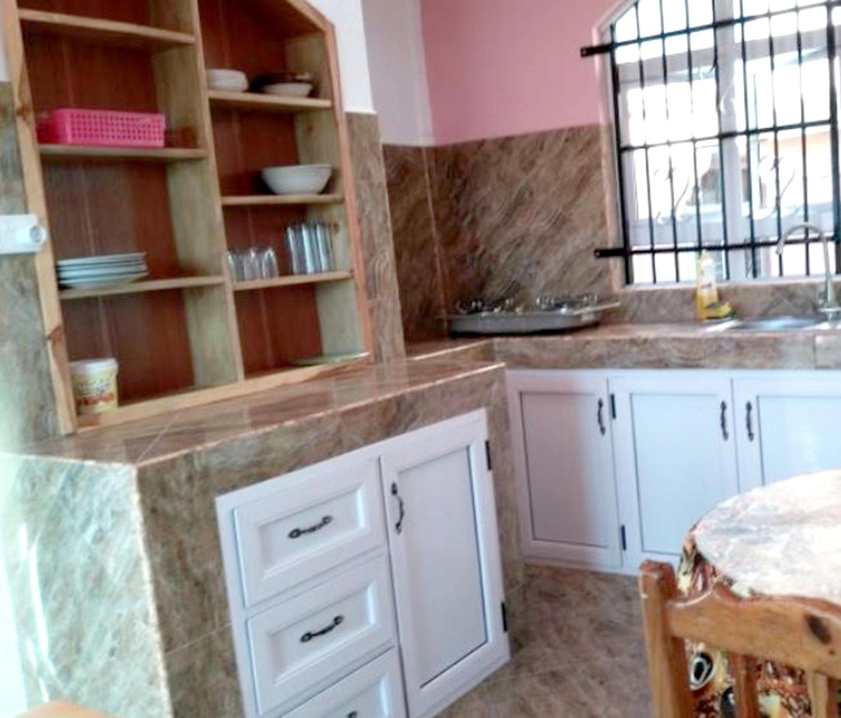 Charming Apartment in Pereybere with Shared Pool, 75 m²