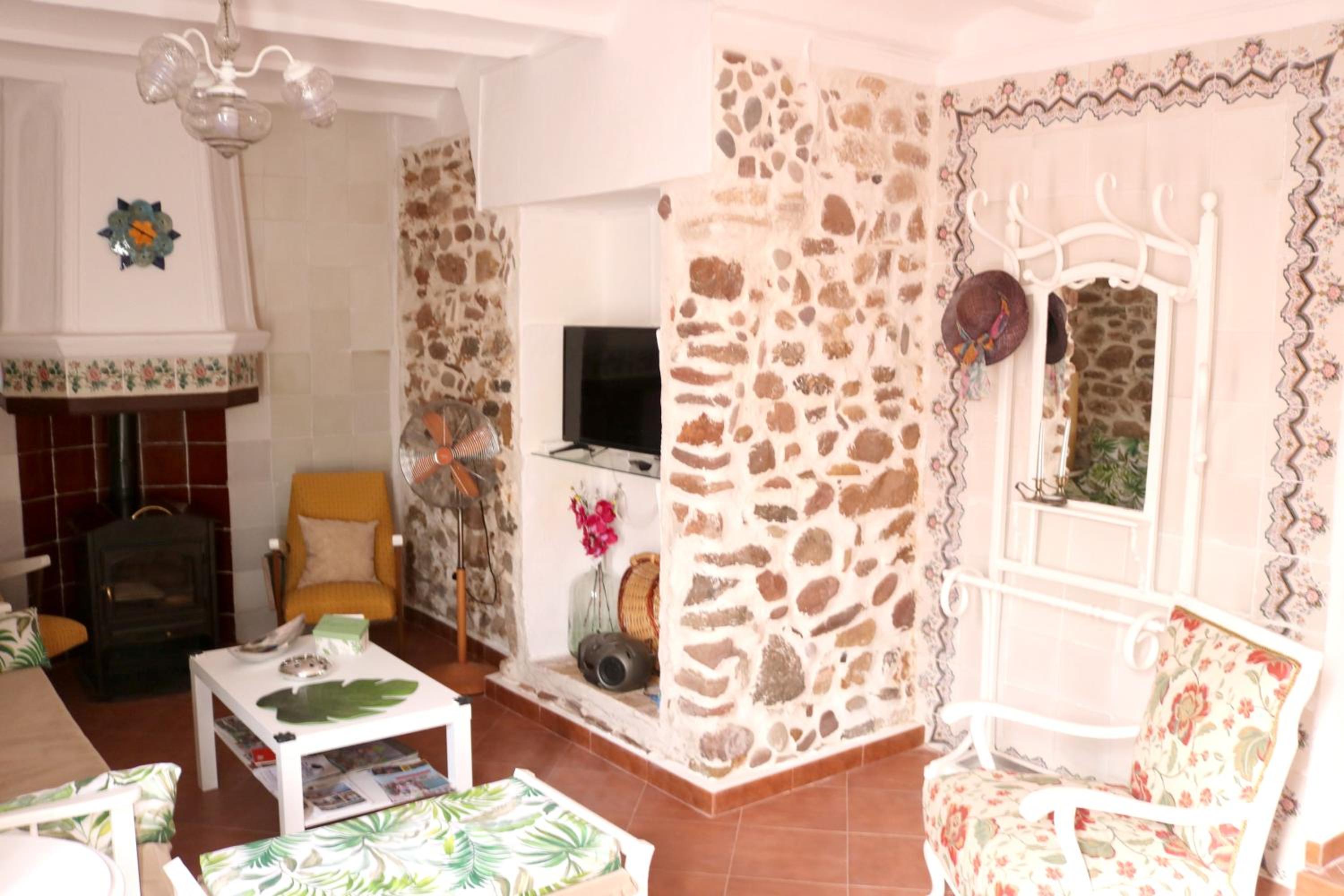 Charming house in Estivella near nature