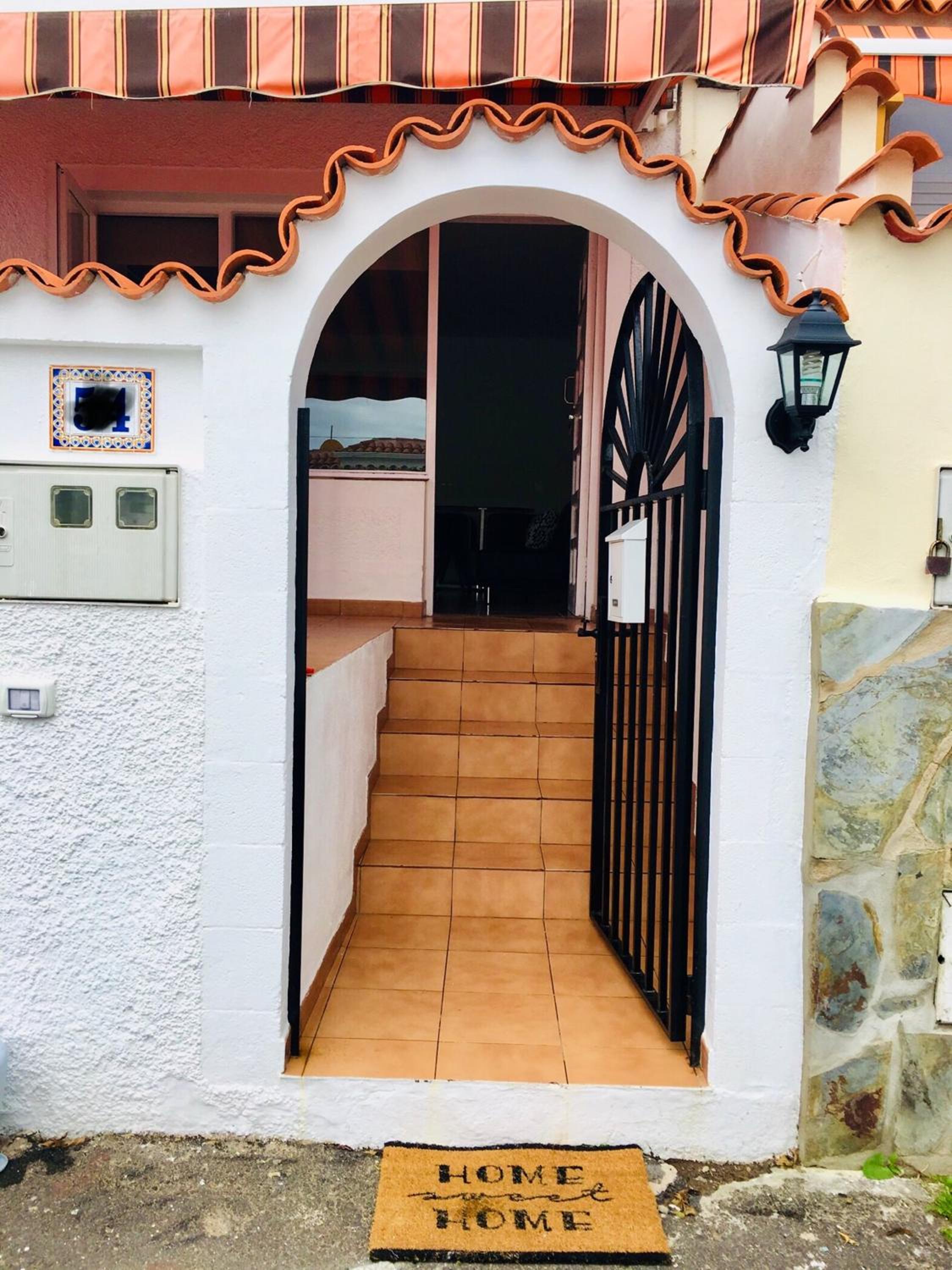 Charming Studio in Los Realejos, 30 m², private terrace view 2