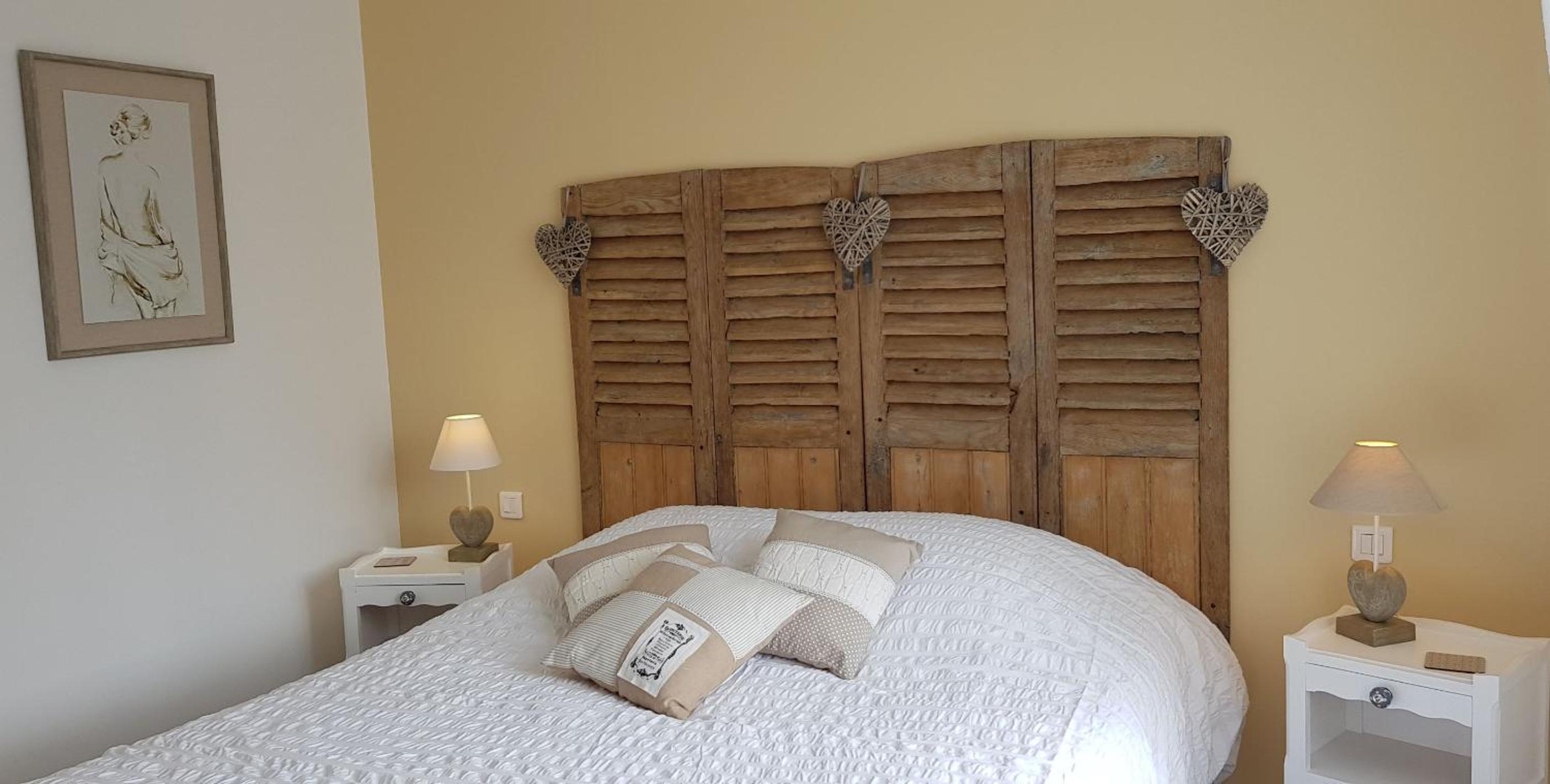 La maison Virginie logements de 1 à 5 pers chaleureux centre, parking, linge, wifi, proximité lac canal piscine view 3