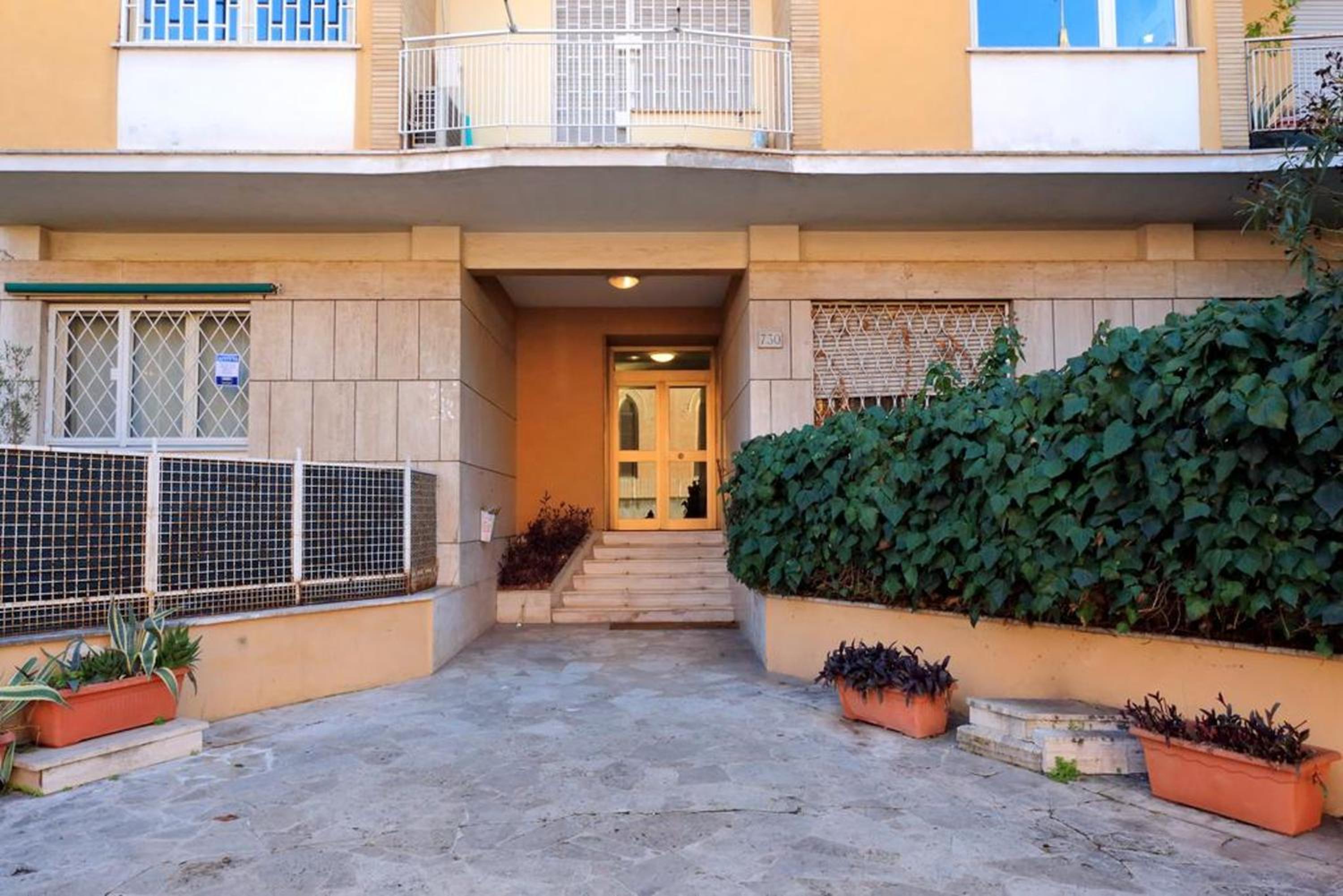 Charming studio in Rome 30 m² air conditioning