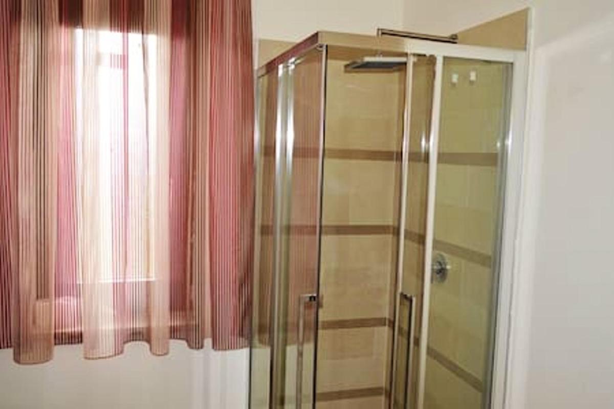 3 bedrooms appartement with city view shared pool and enclosed garden at Avellino