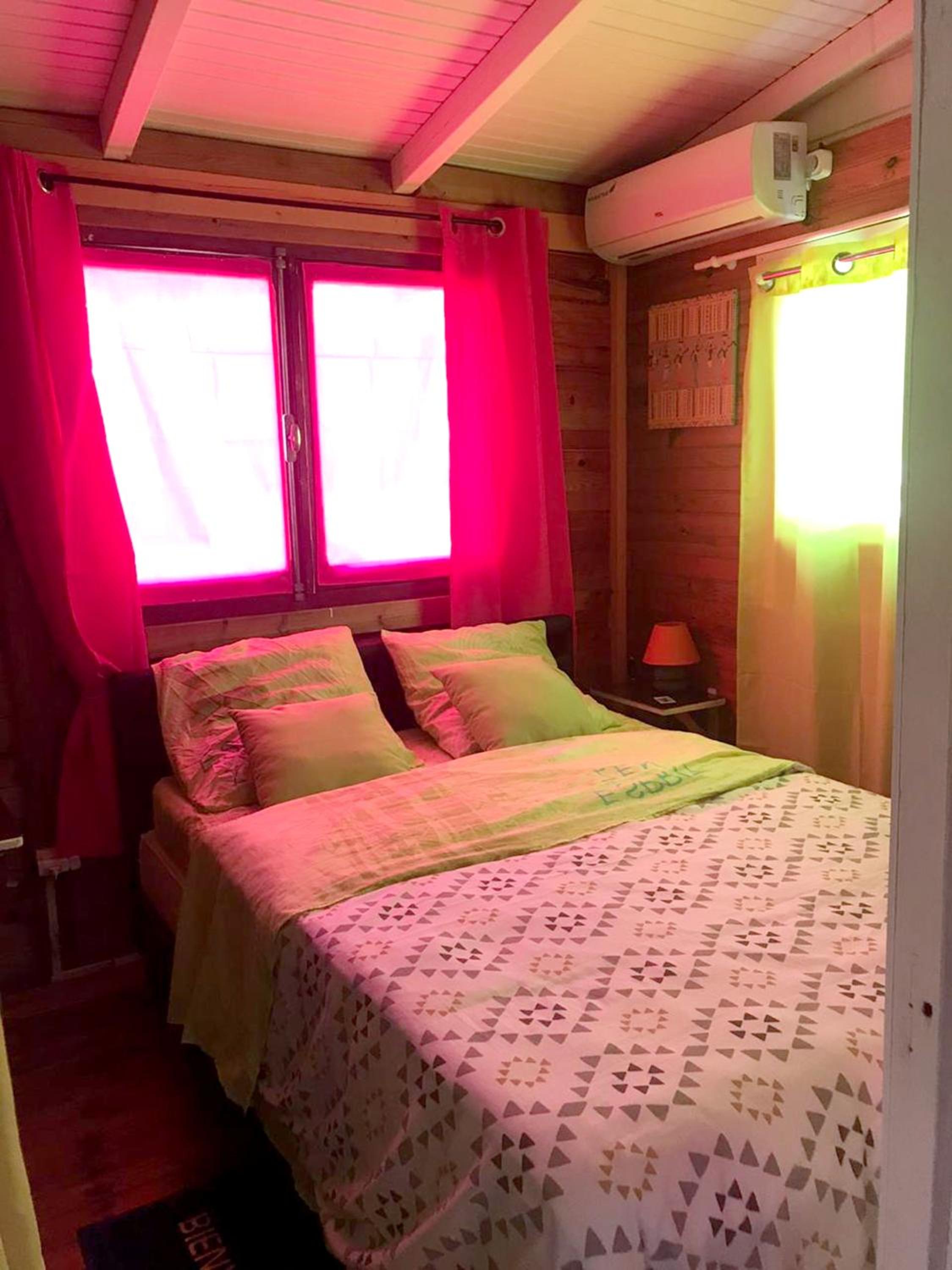 Bungalow charmant à Trois-Rivières avec piscine privée view 5