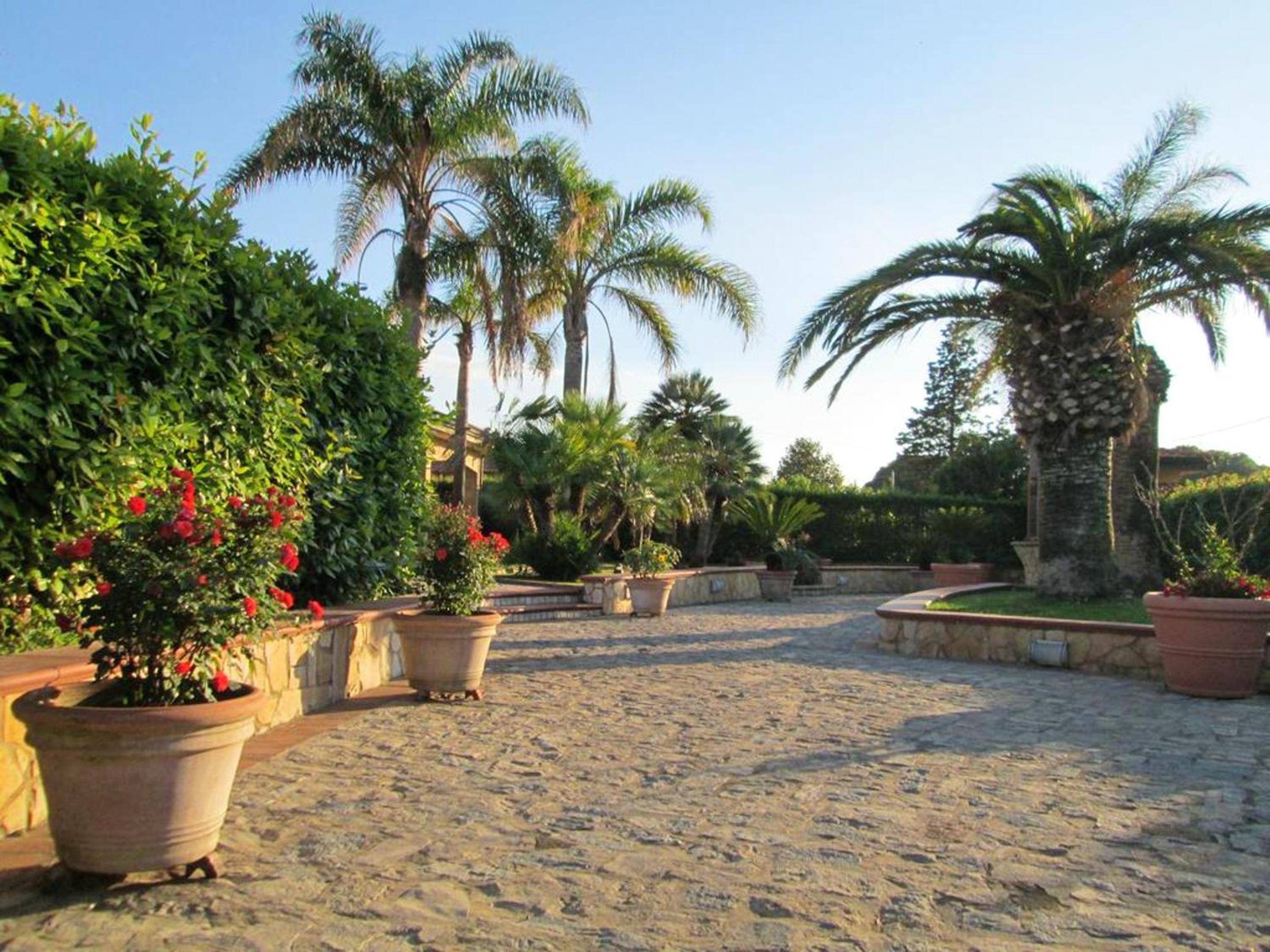 Comfortable apartment near Lago