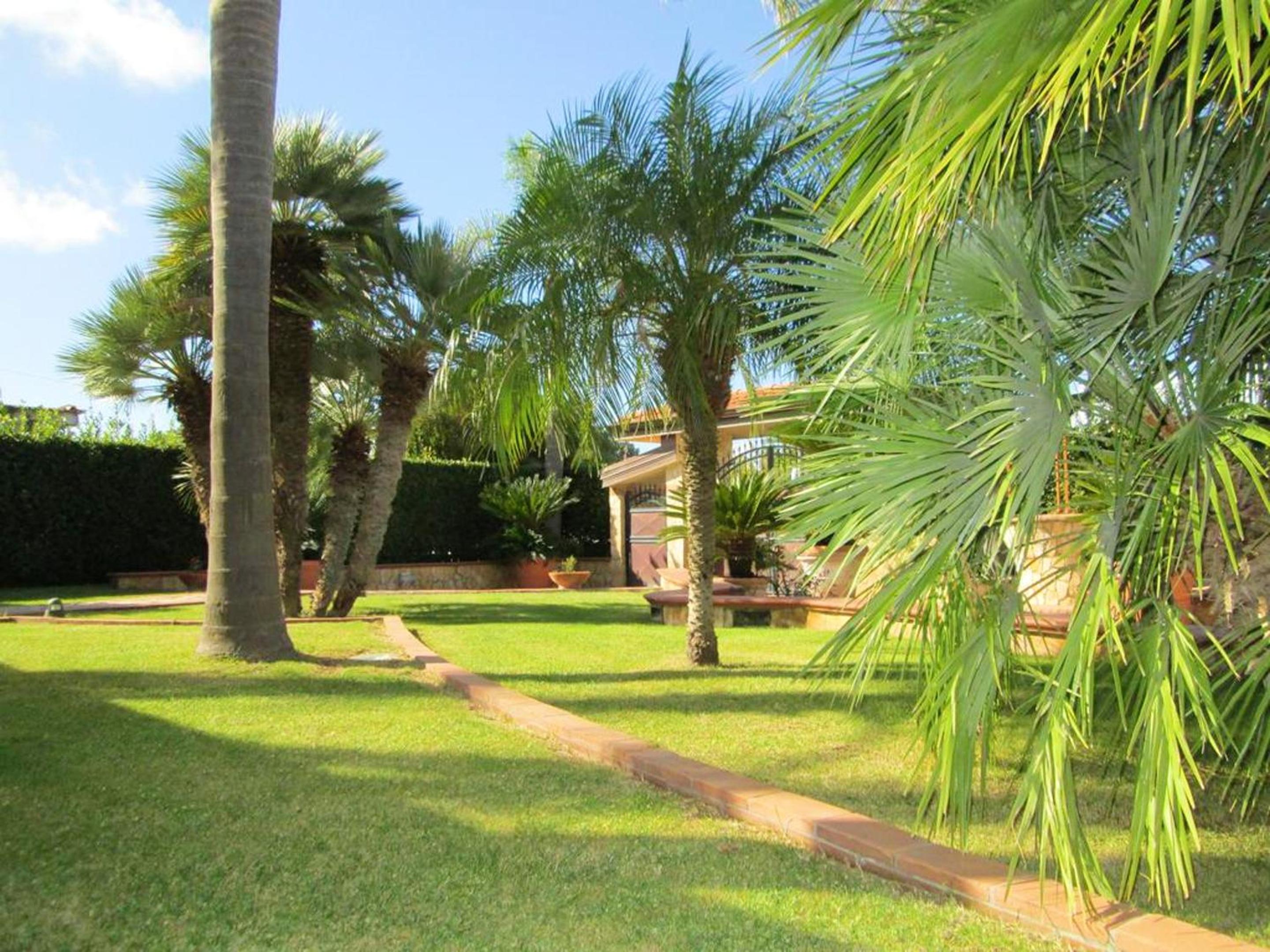 Comfortable apartment near Lago