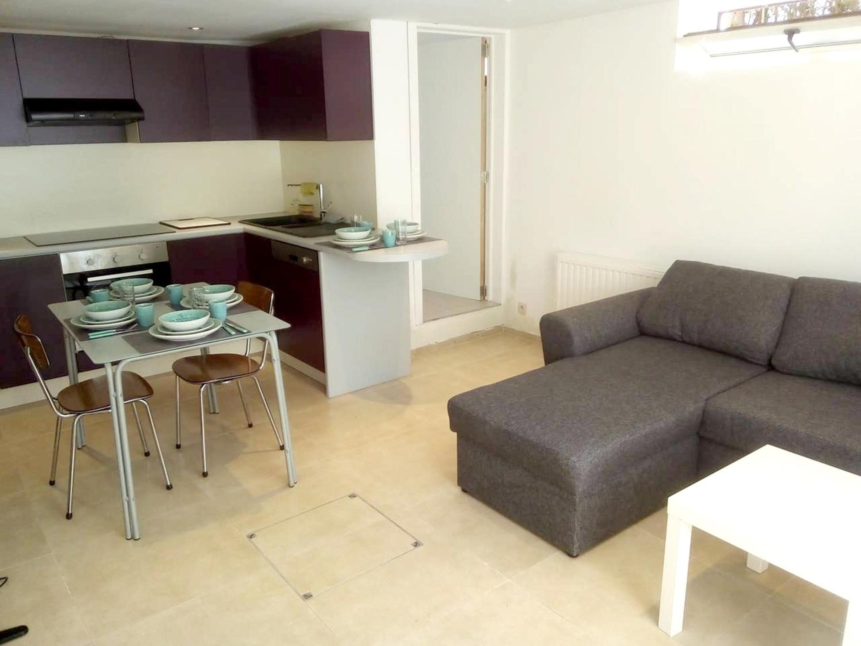 Comfortable Apartment in Waterloo with Jacuzzi - 78m²