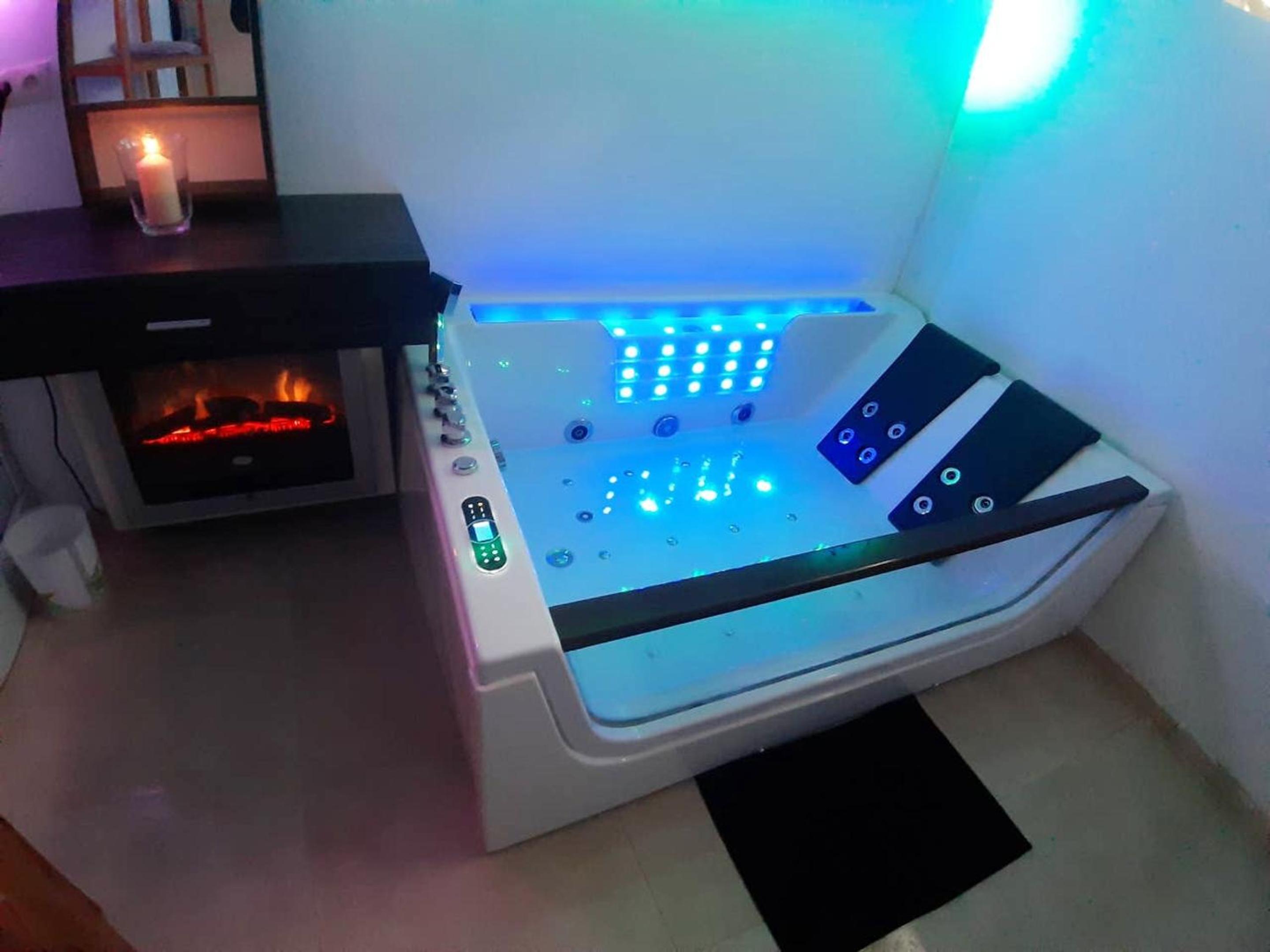Comfortable Apartment in Waterloo with Jacuzzi - 78m²