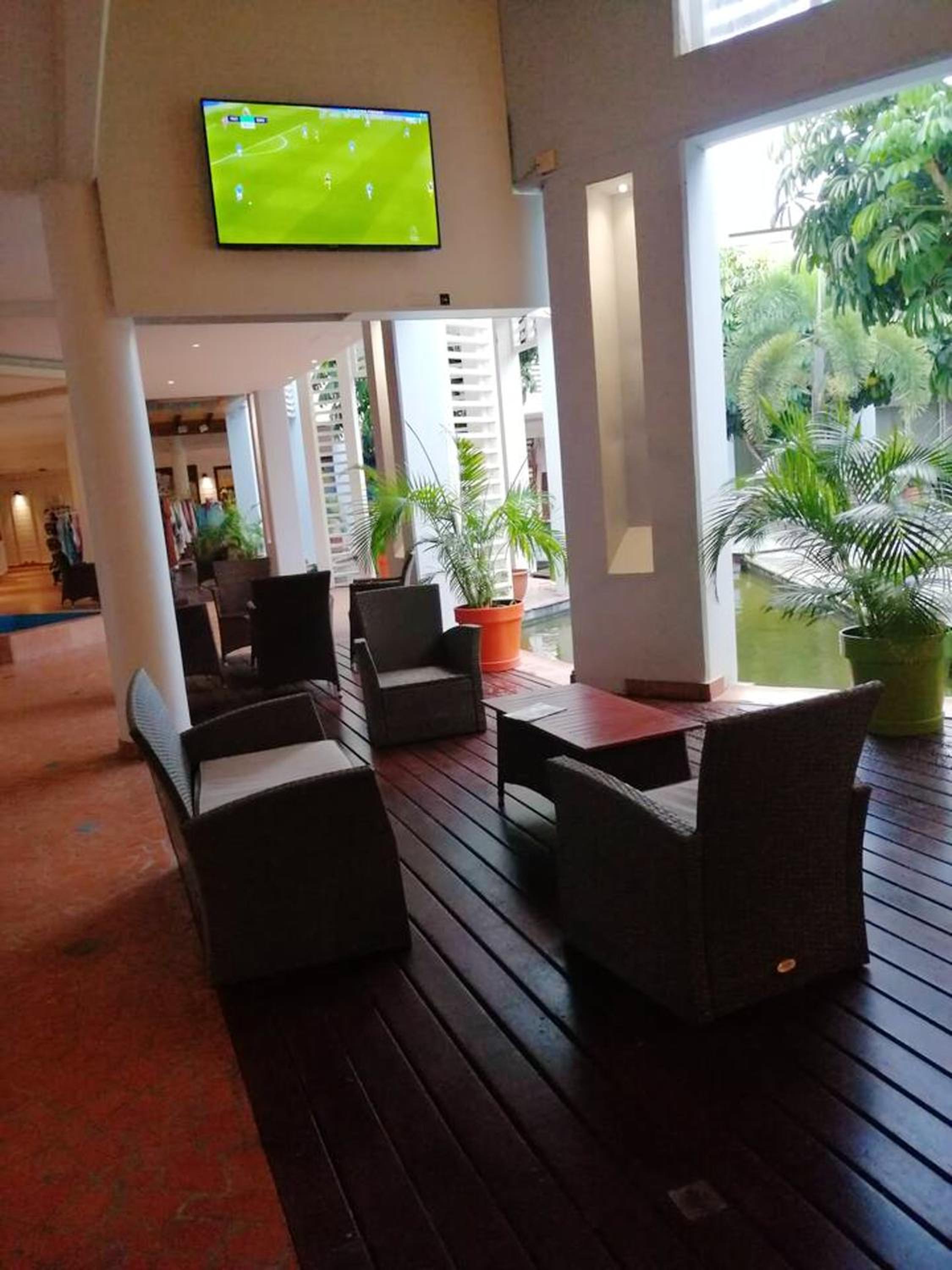 lounge