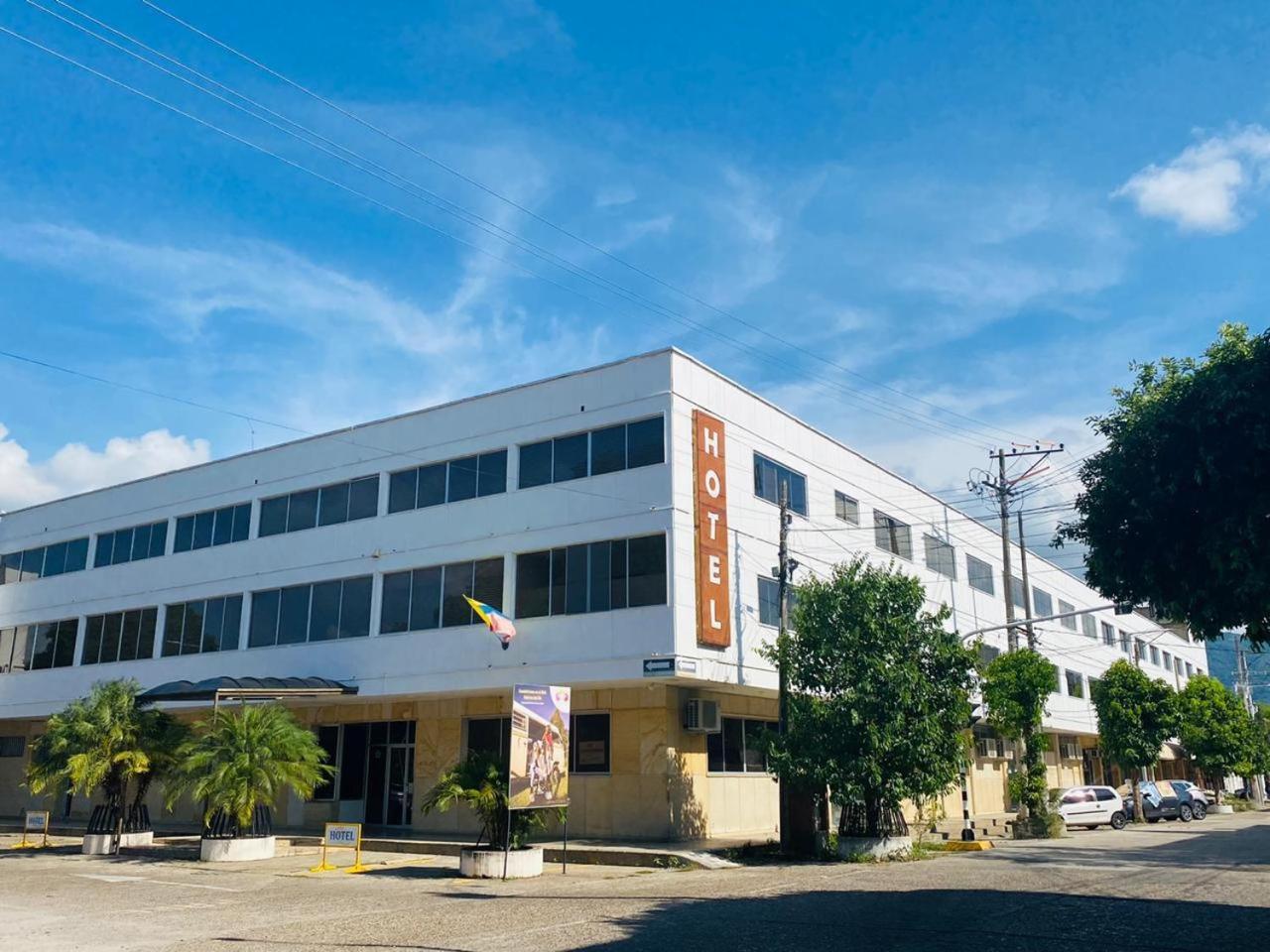 Hotel Mall Santana Del Río