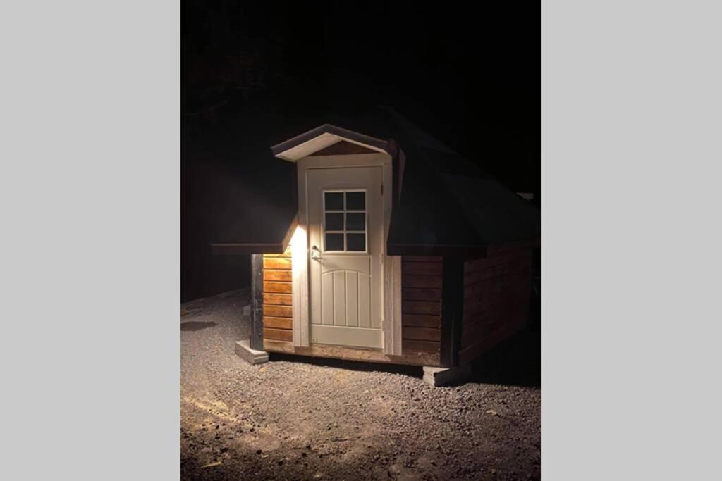 Northernlight cabin view 2