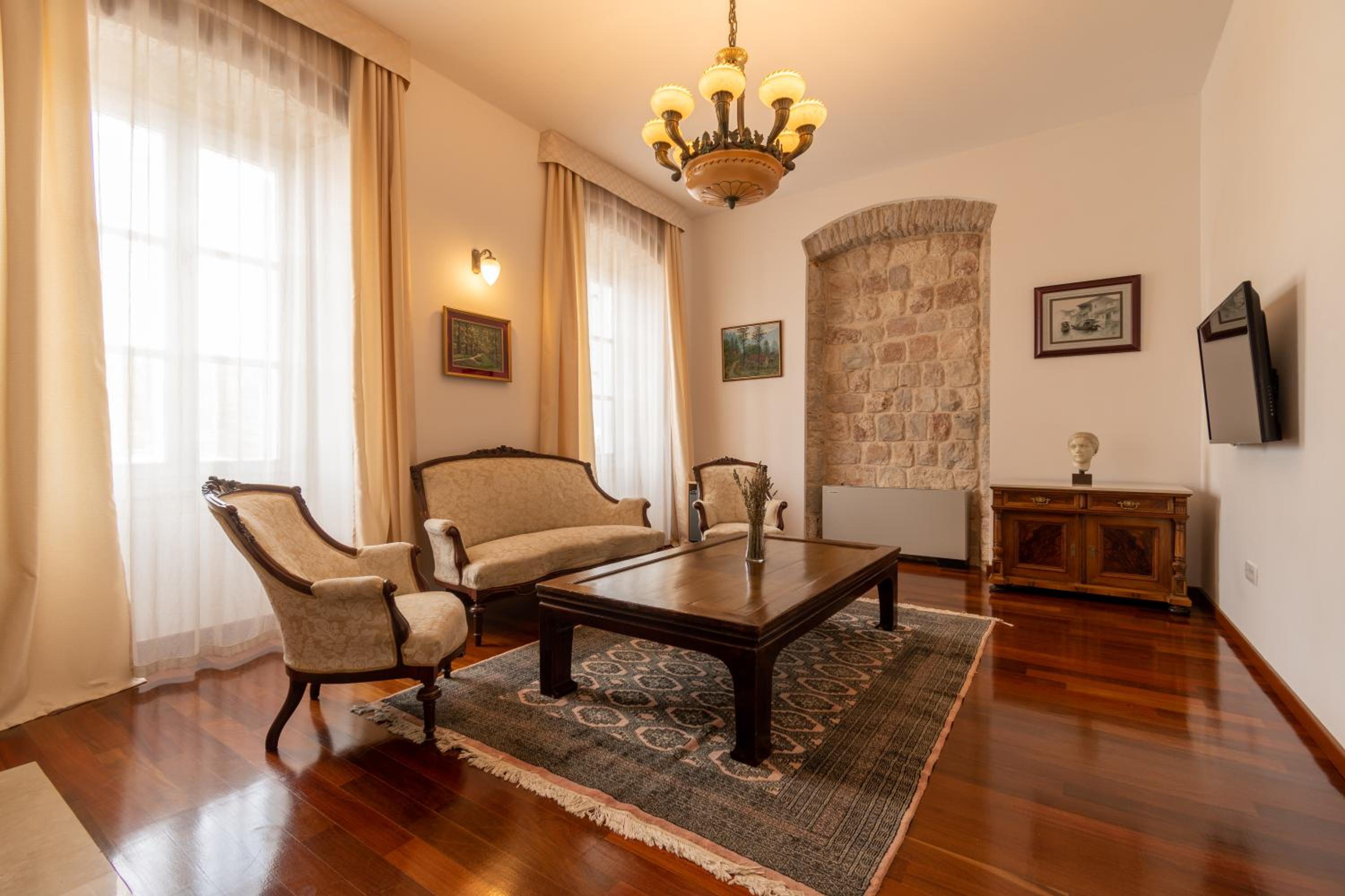 B&B Heritage Villa Apolon — photo 36