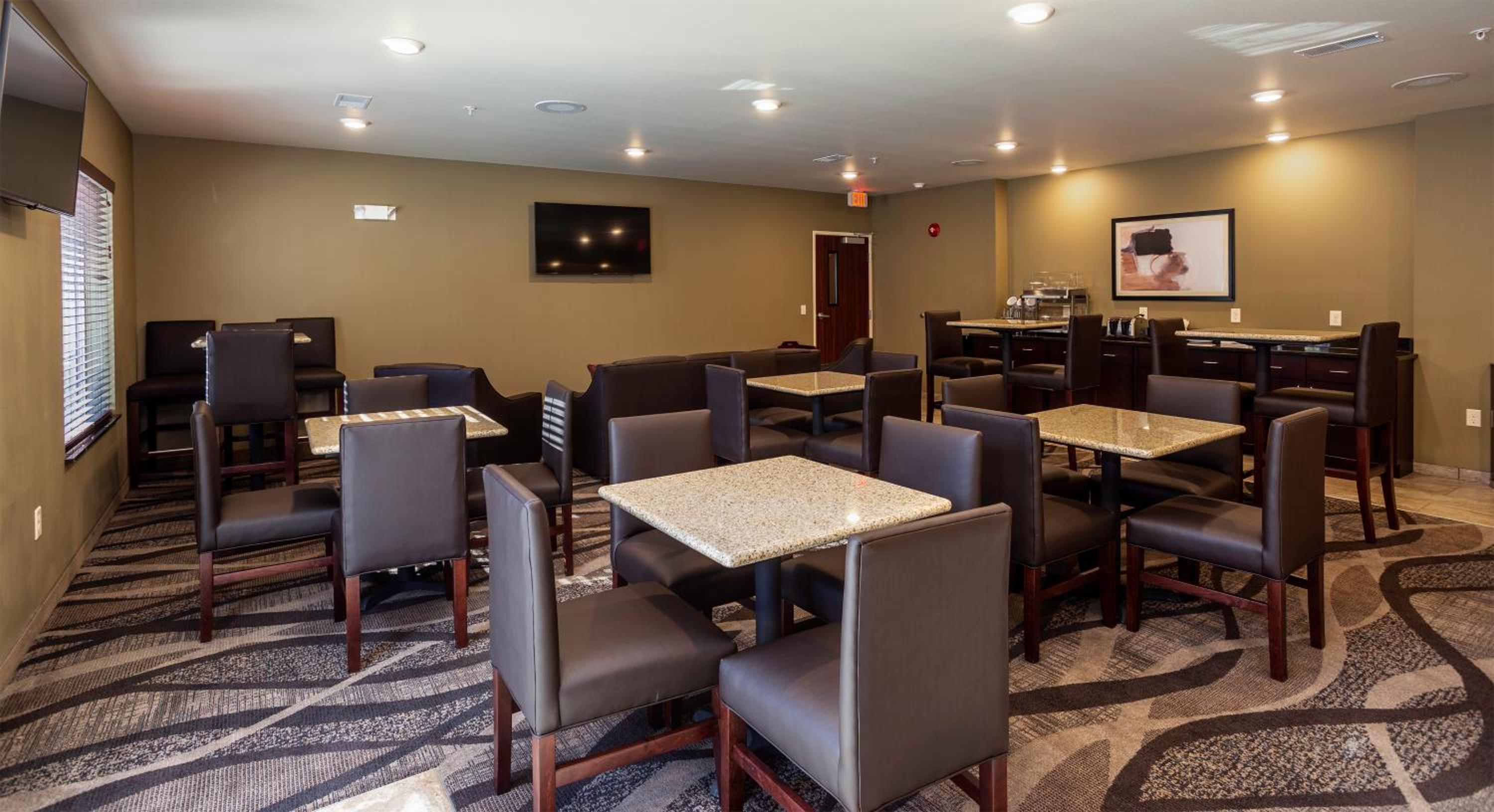 Cobblestone Inn & Suites - Brookville