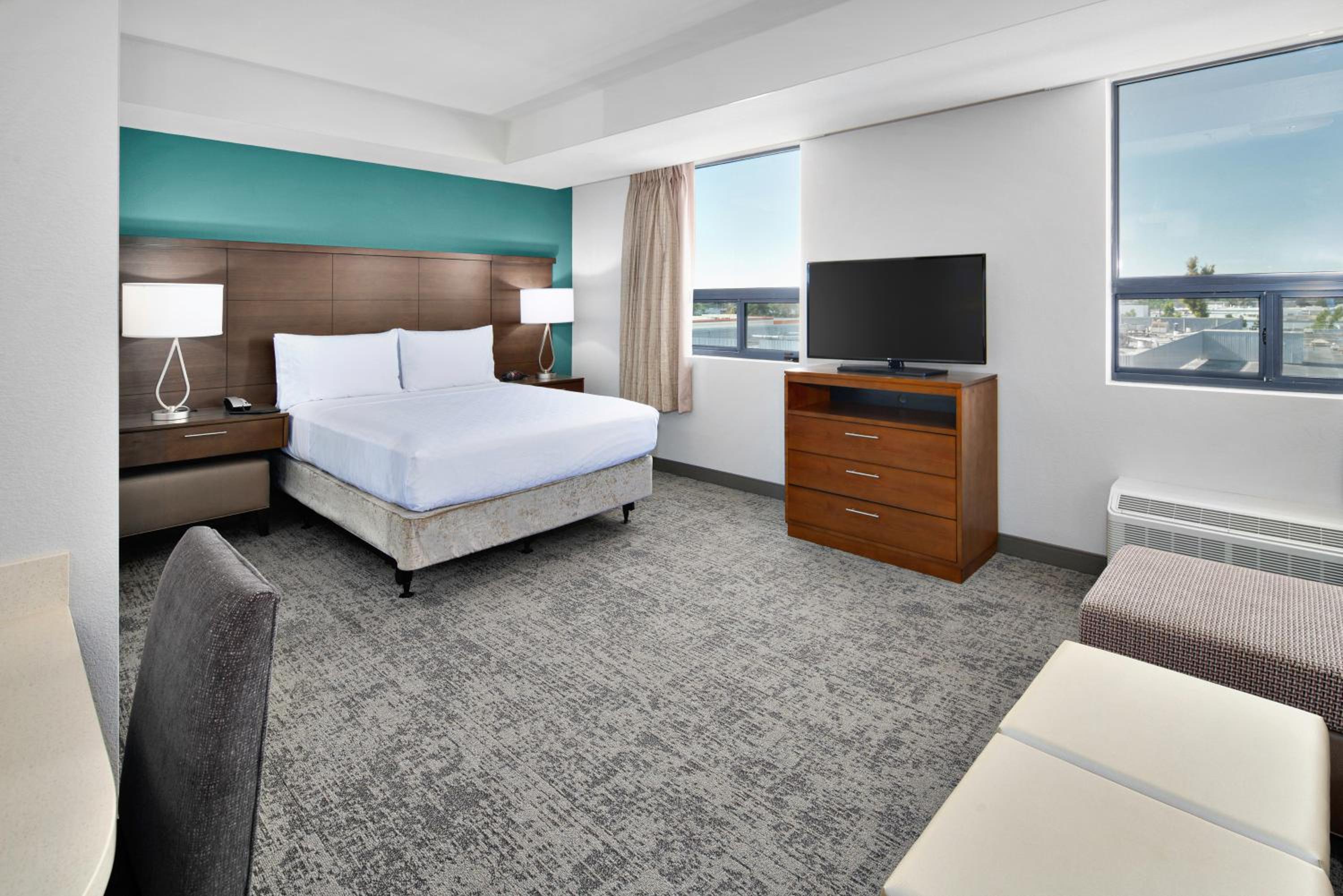 Orange County/Anaheim Vacations - Staybridge Suites Irvine - John Wayne Airport, an IHG Hotel - Property Image 8