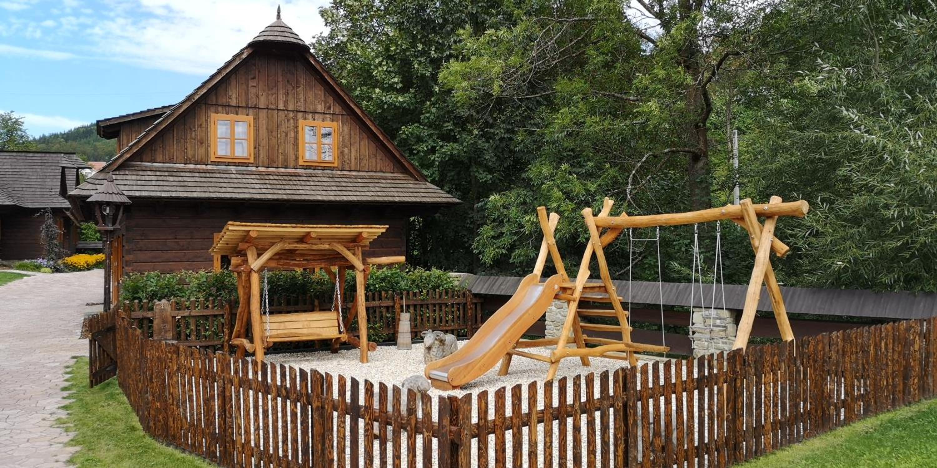 Chalupy Mátěráda view 2