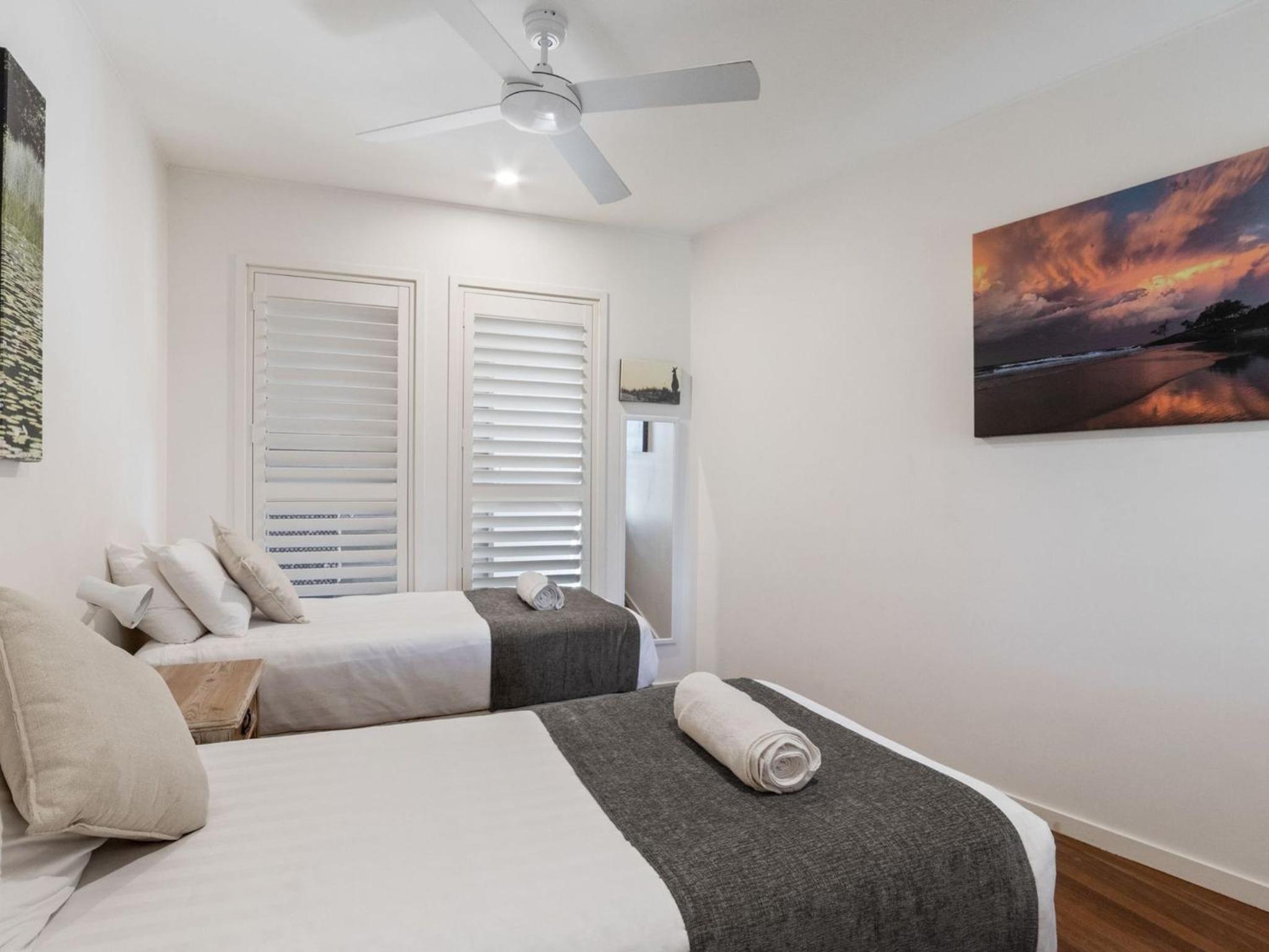 Claytons 5 by Discover Stradbroke