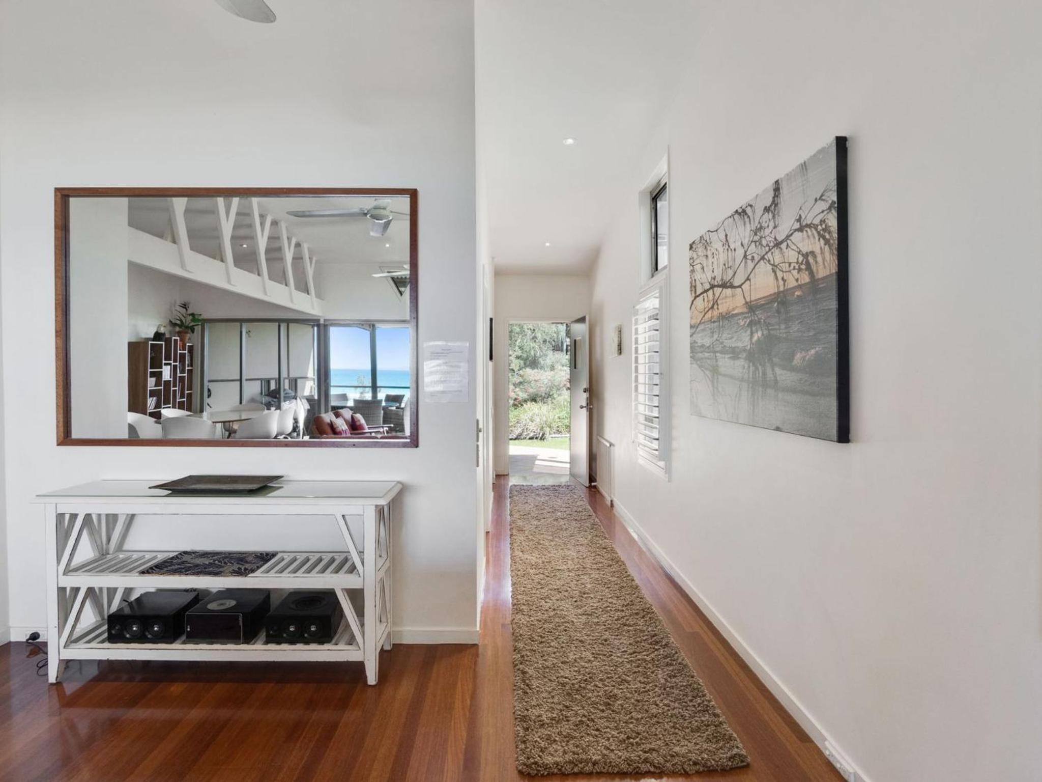 Claytons 5 by Discover Stradbroke