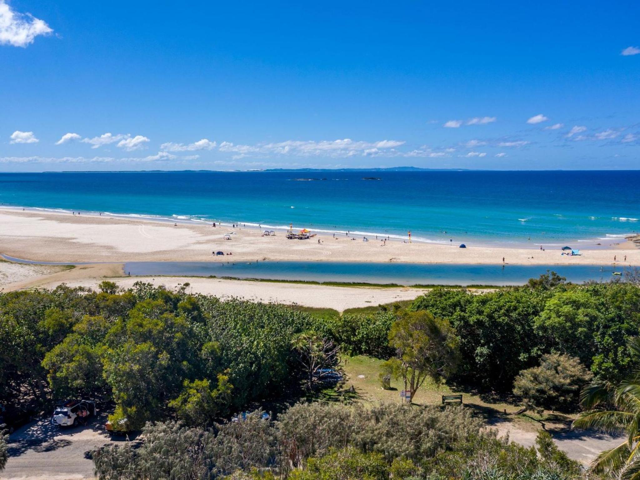 Claytons 5 by Discover Stradbroke
