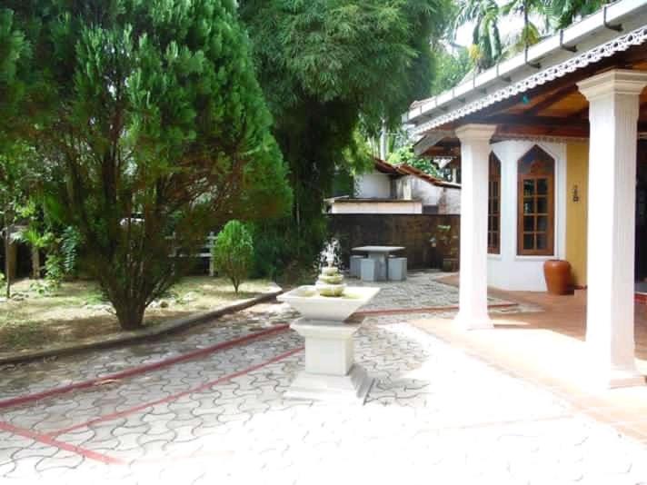 Golden Villa 7 view 4