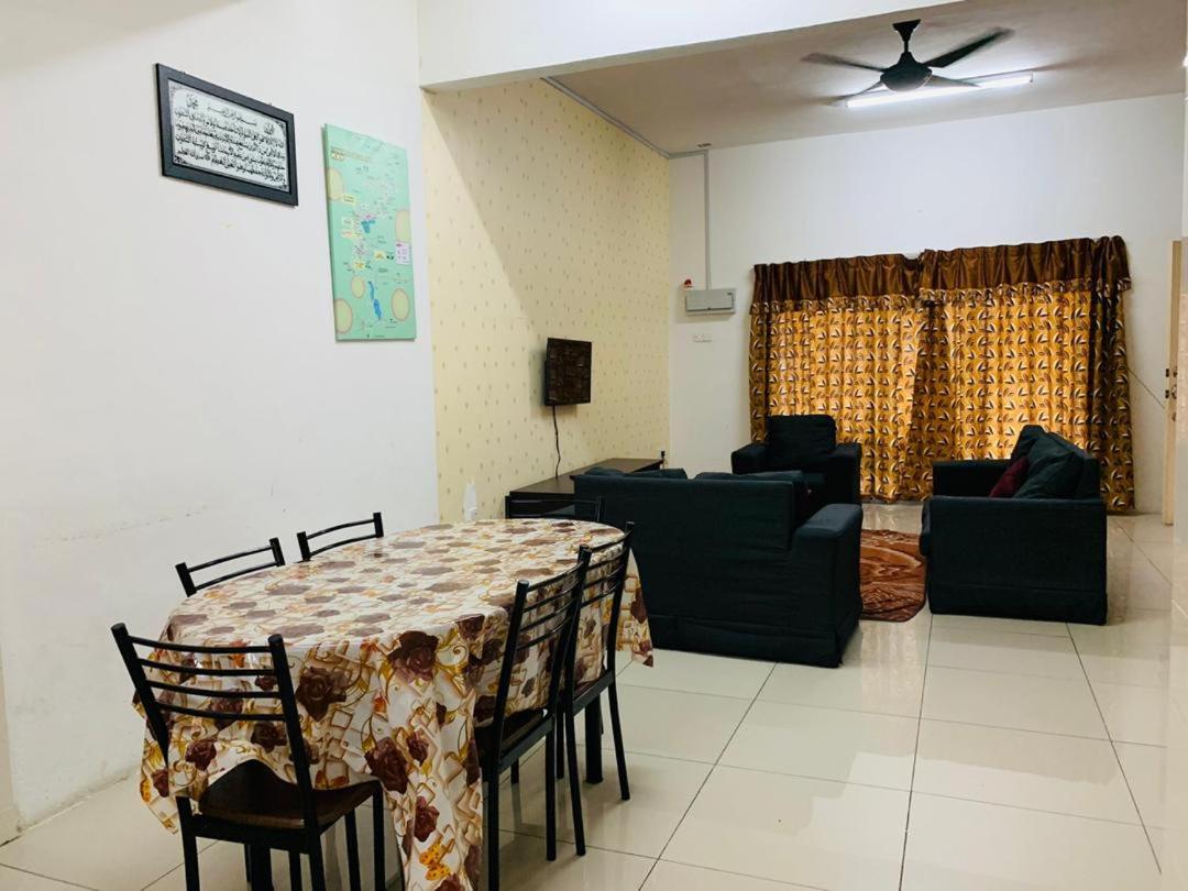 Zahara Homestay
