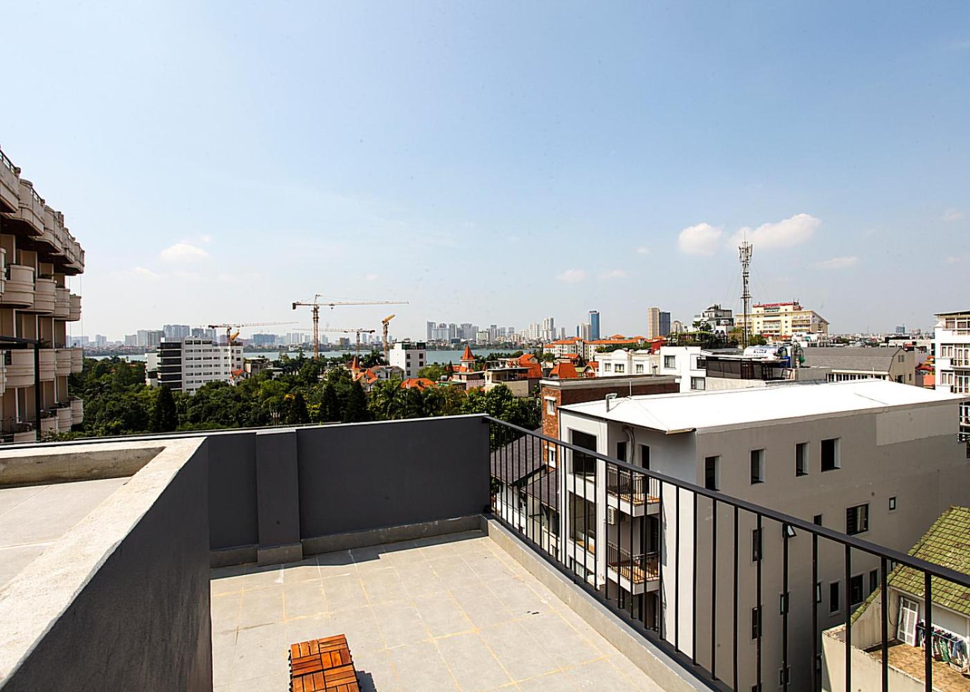 Hanoi Home 3 - Luxury Apartment in Tay Ho street