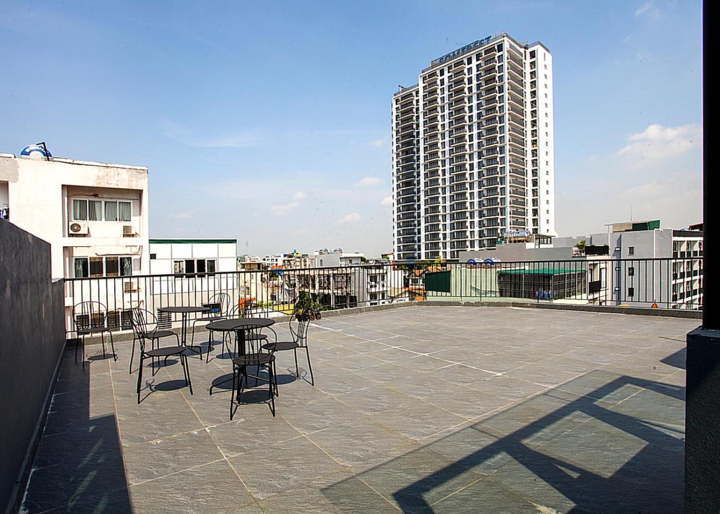 Hanoi Home 3 - Luxury Apartment in Tay Ho street