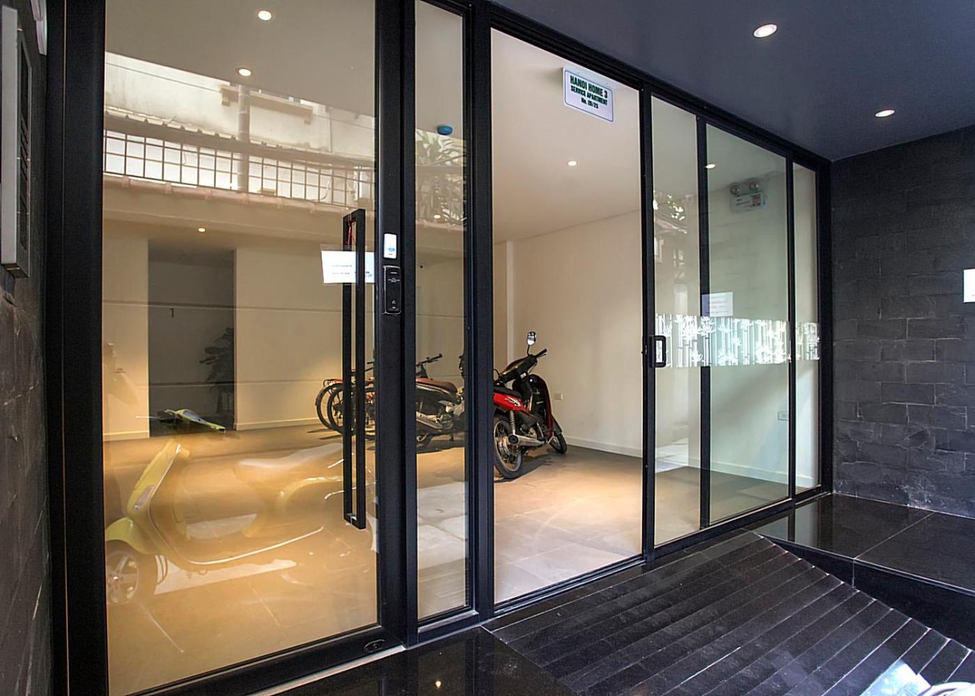 Hanoi Home 3 - Luxury Apartment in Tay Ho street