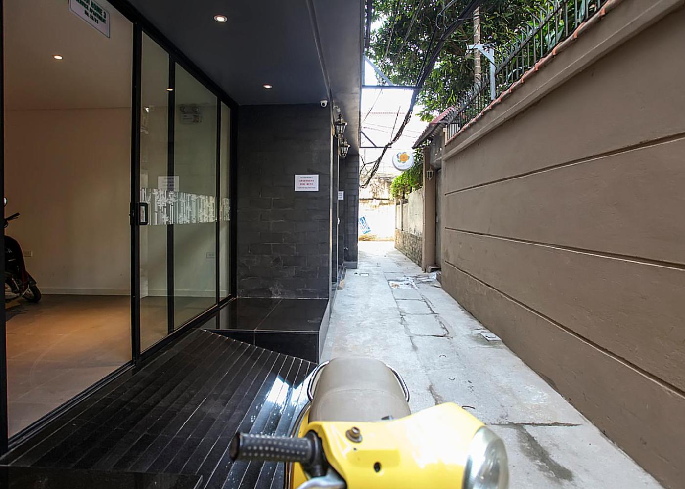 Hanoi Home 3 - Luxury Apartment in Tay Ho street