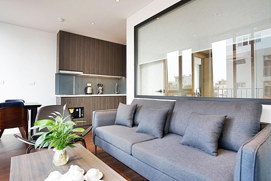 Hanoi Home 3 - Luxury Apartment in Tay Ho street