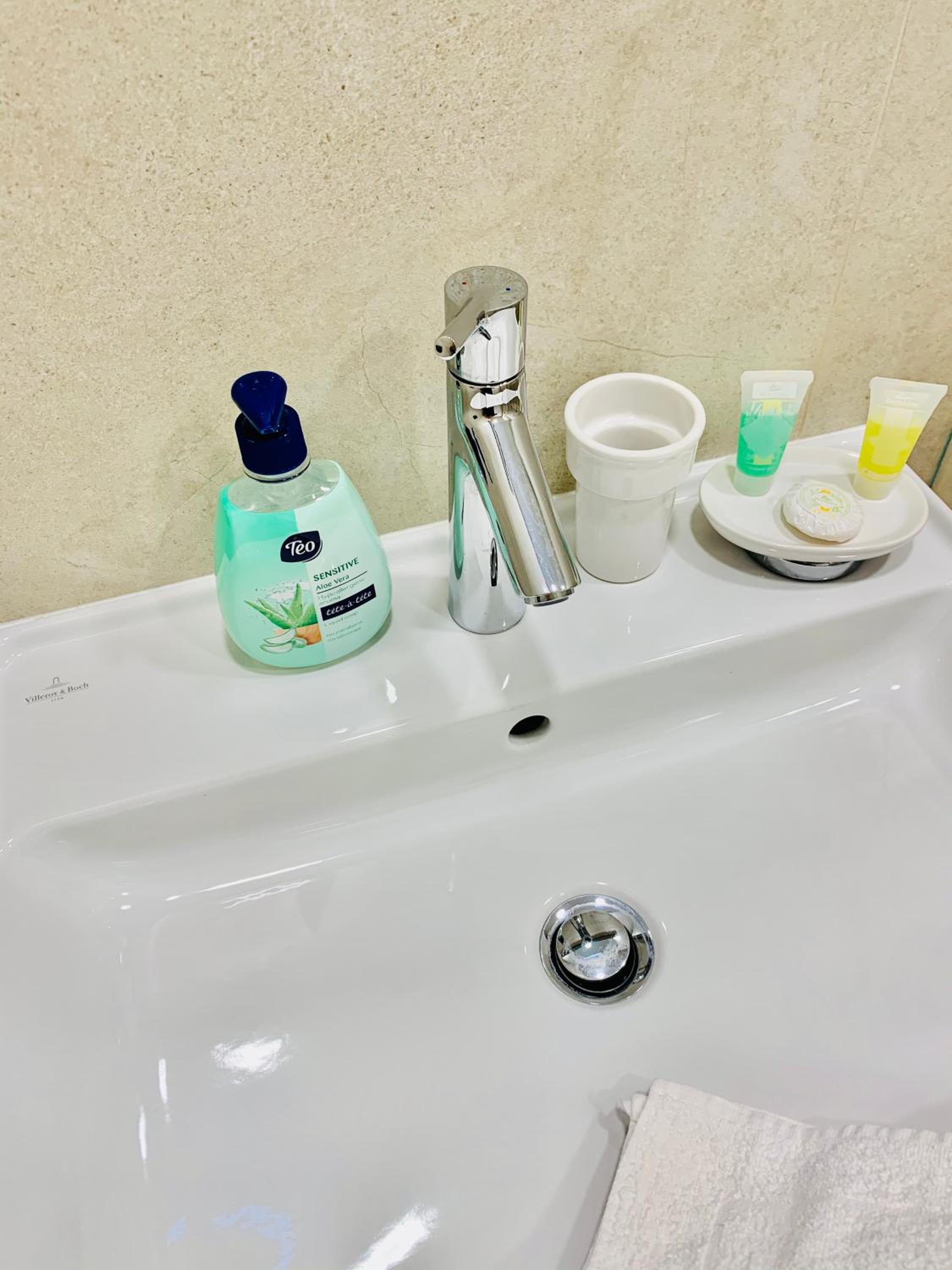 Photo 16