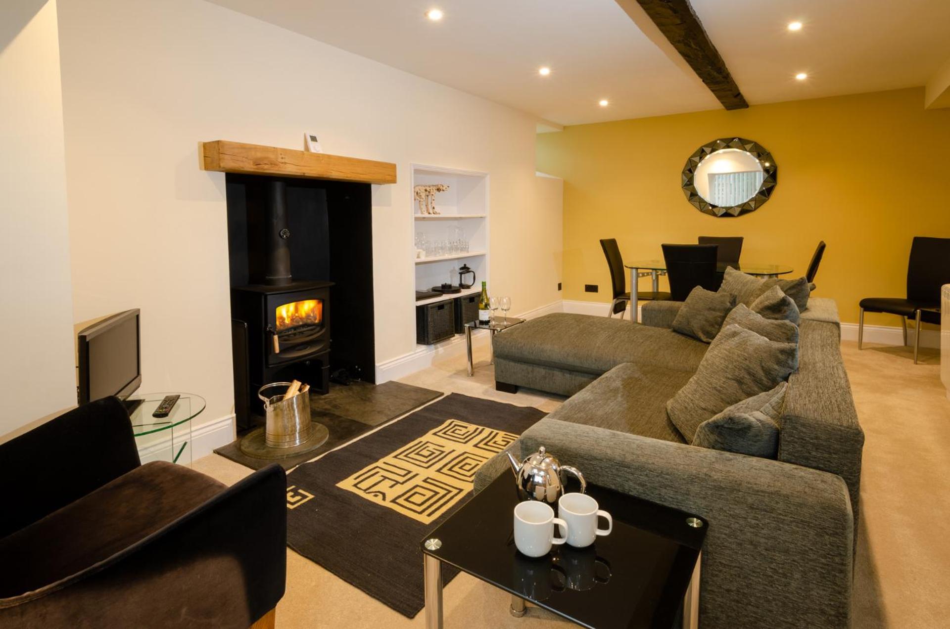 Anns Cottage, Chapel Stile view 2