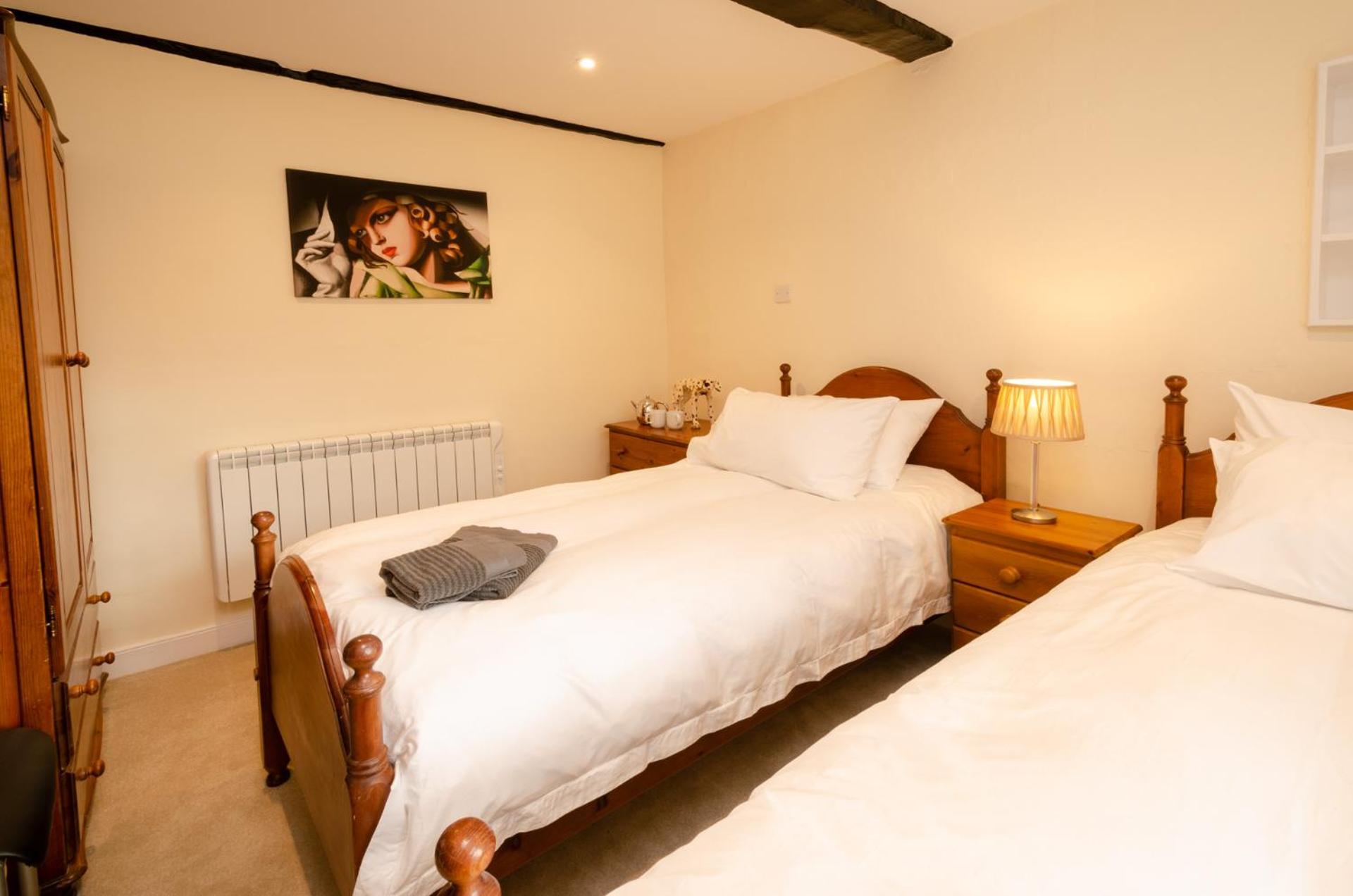 Anns Cottage, Chapel Stile view 5