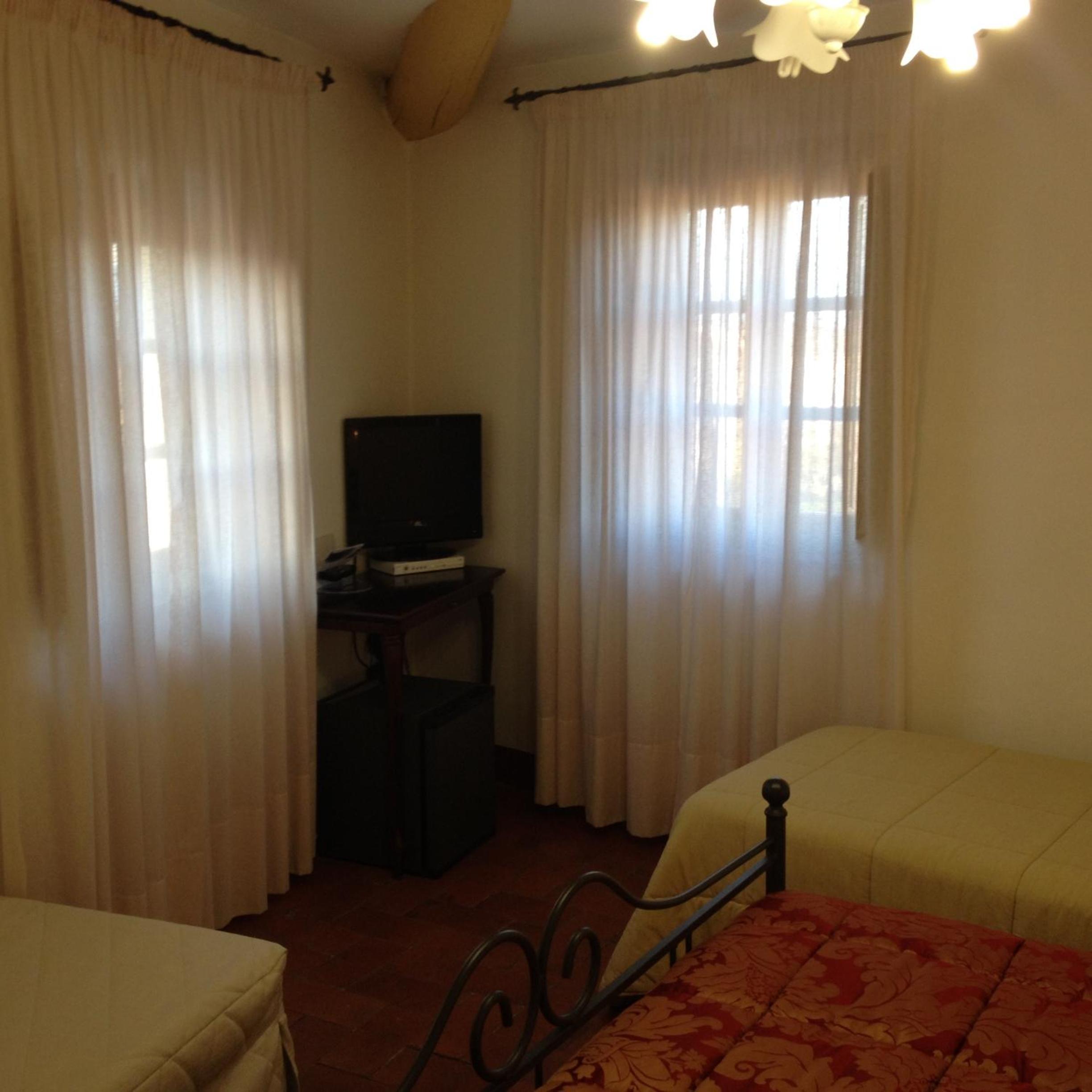 Photo 34
