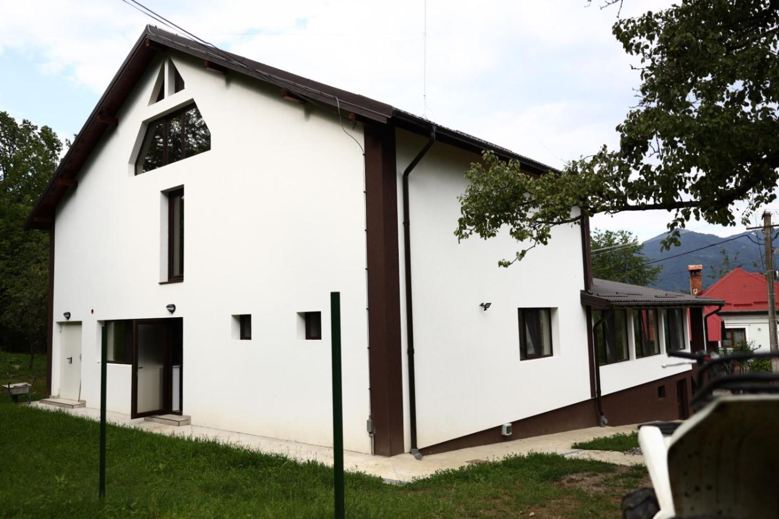 Hățașul Bunicului view 5