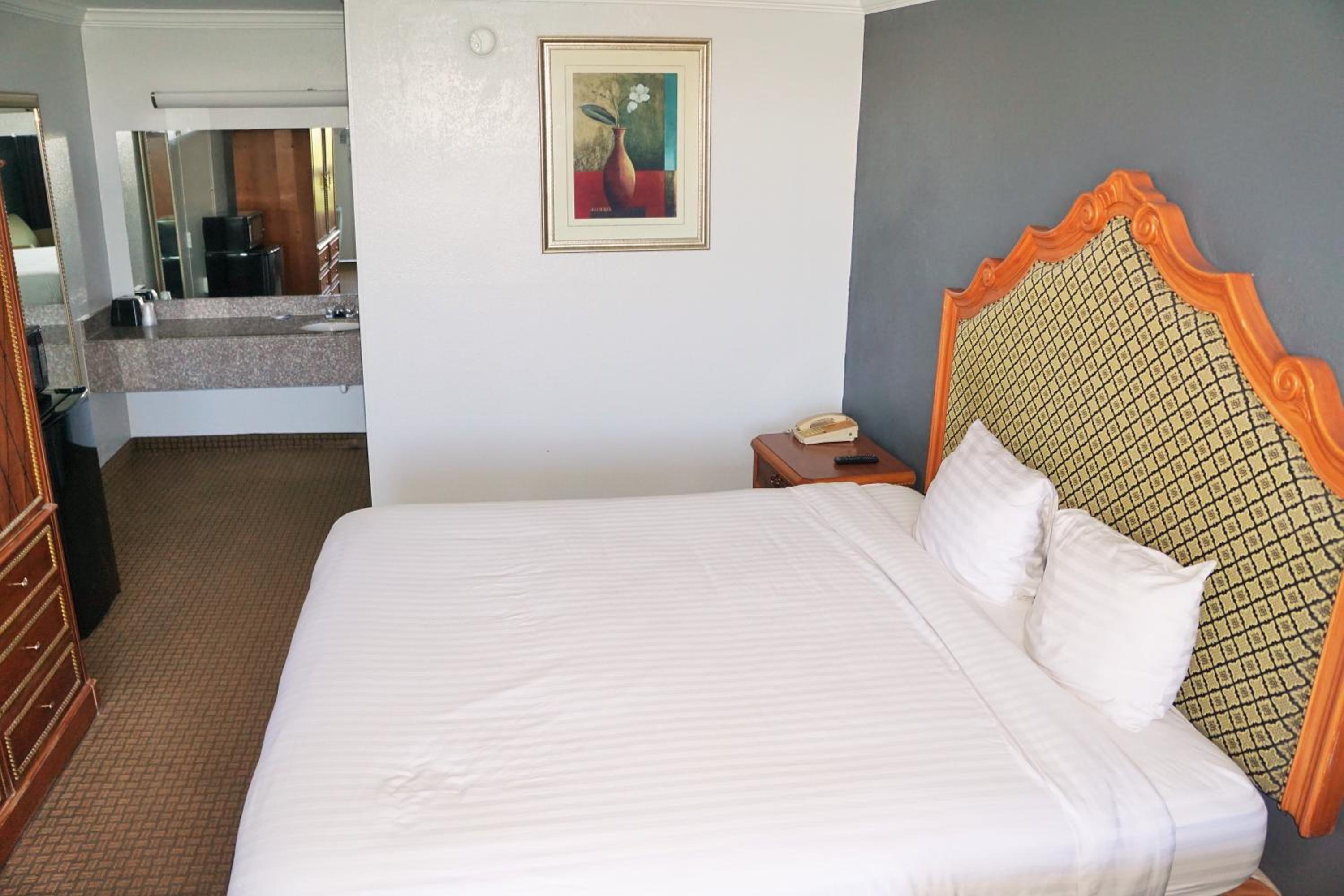 Hotel Elev8 - Property Image 12