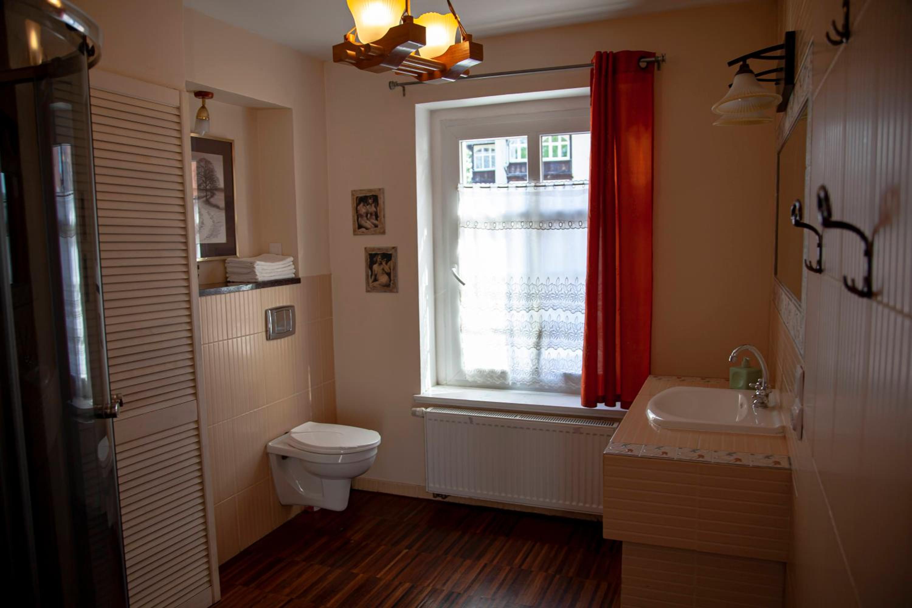 Photo 32