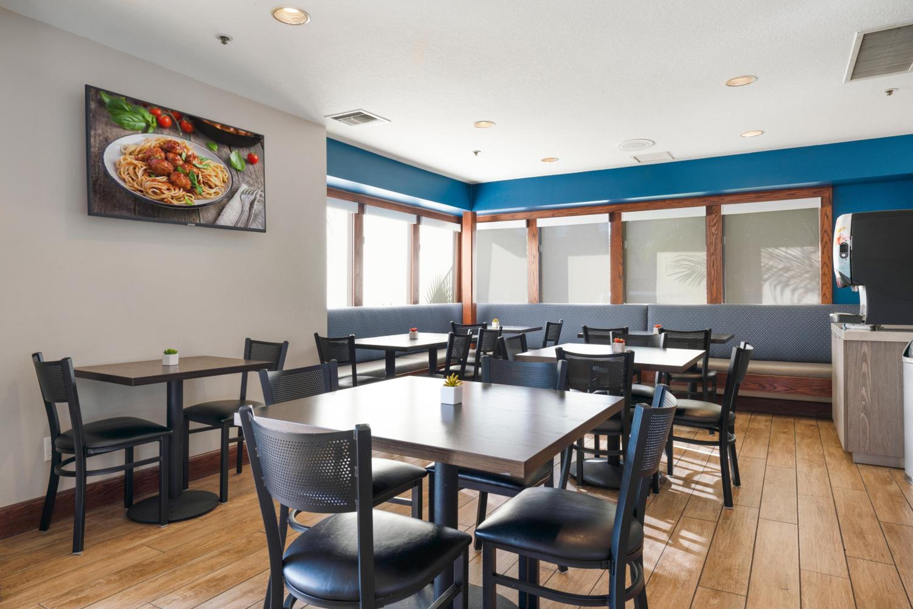 Chase Suites Brea-Fullerton - North Orange County - Property Image 3