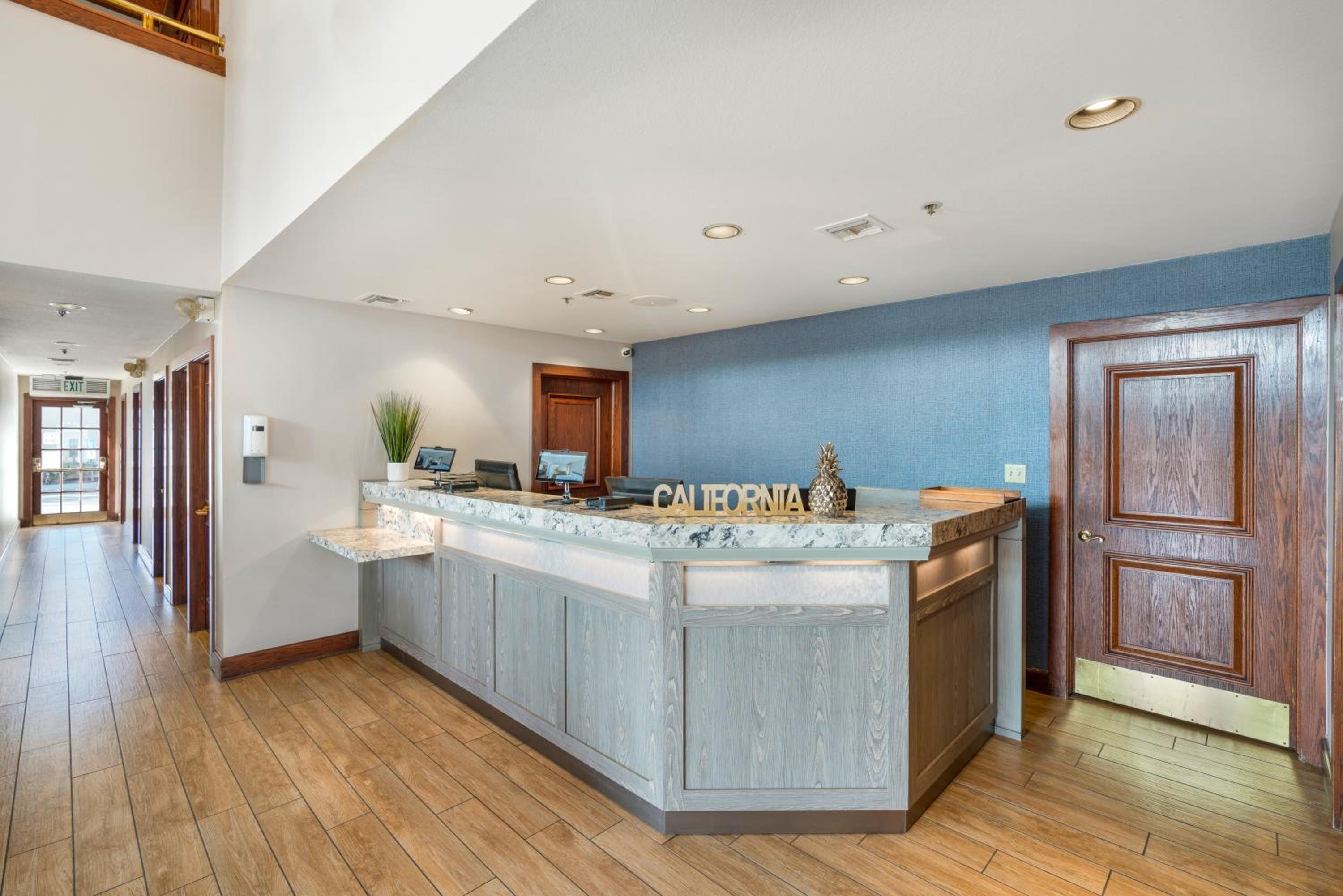 Chase Suites Brea-Fullerton - North Orange County - Property Image 2