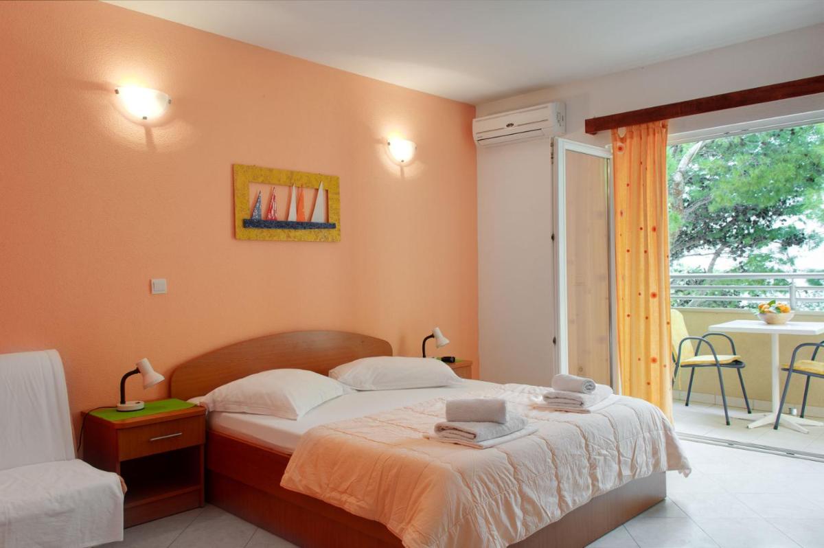 Apartments Promenada - Beachfront view 2