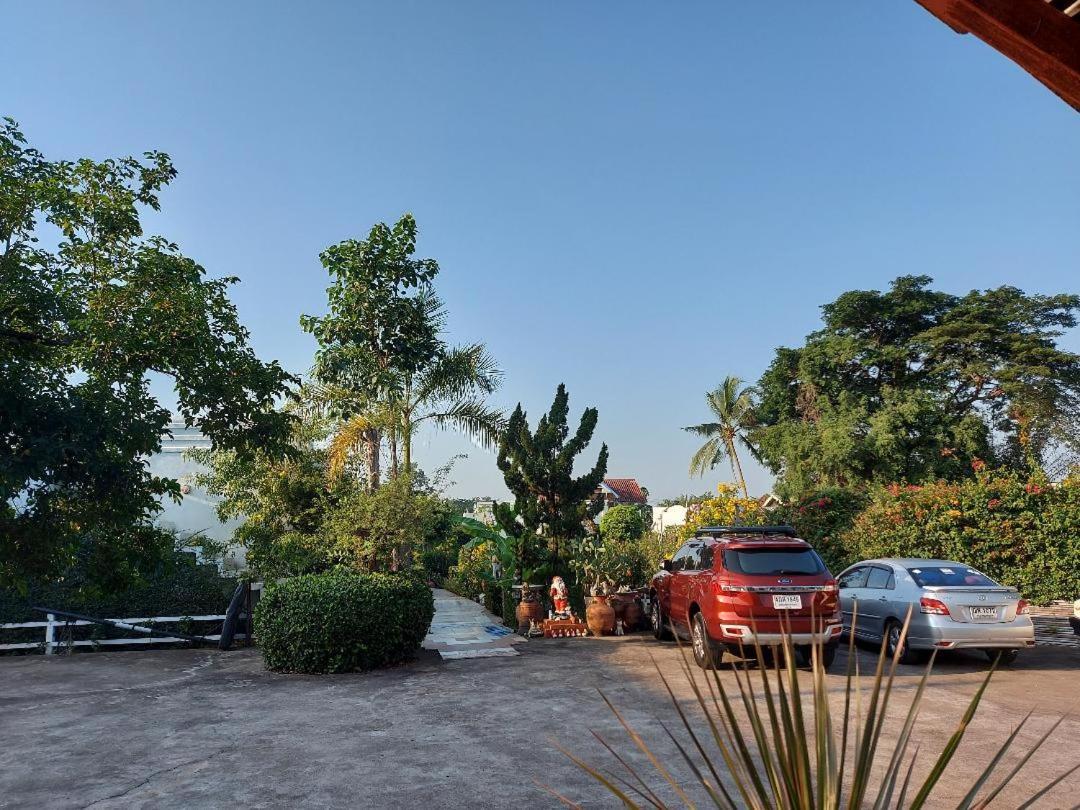 Scenic Riverside Resort
