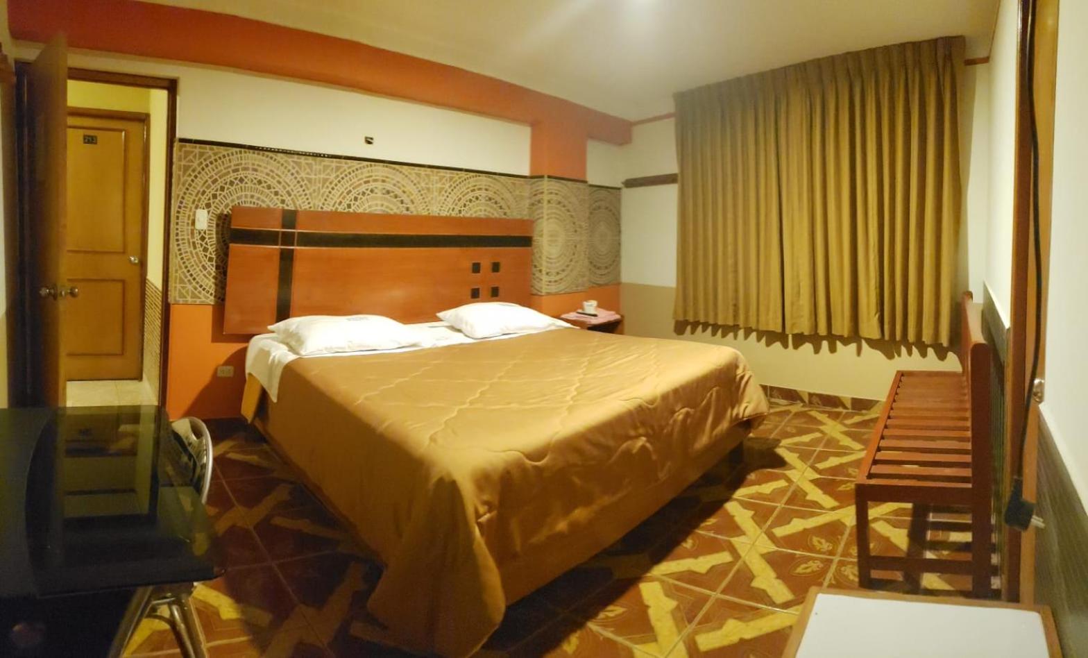 Hotel Manantial