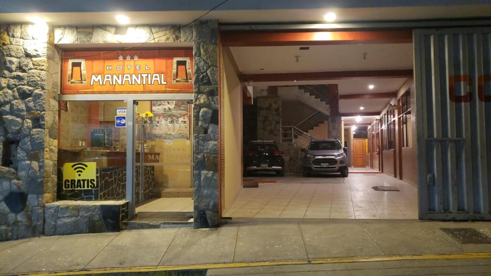 Hotel Manantial