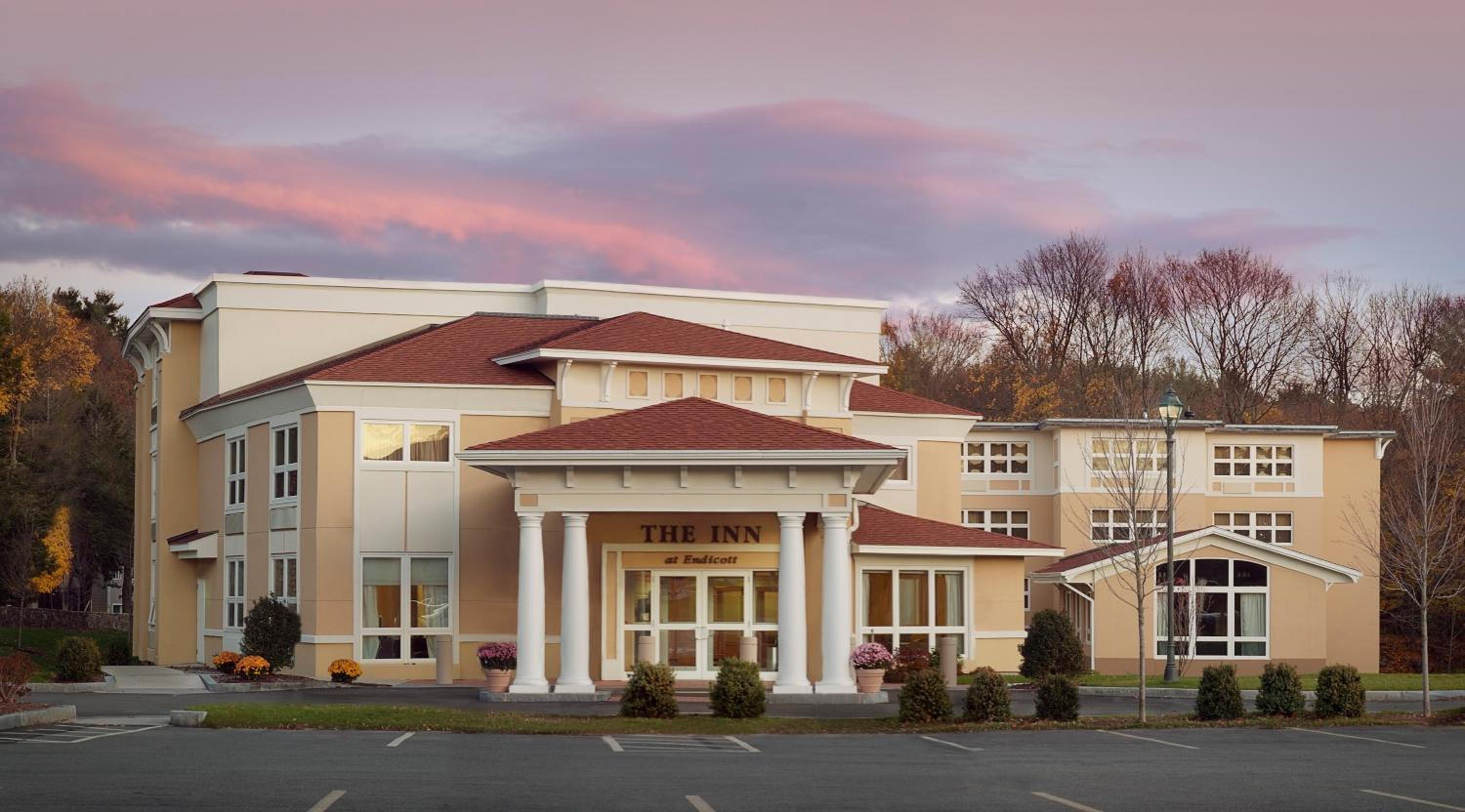The Wylie Inn and Conference Center at Endicott College - Property Image 1