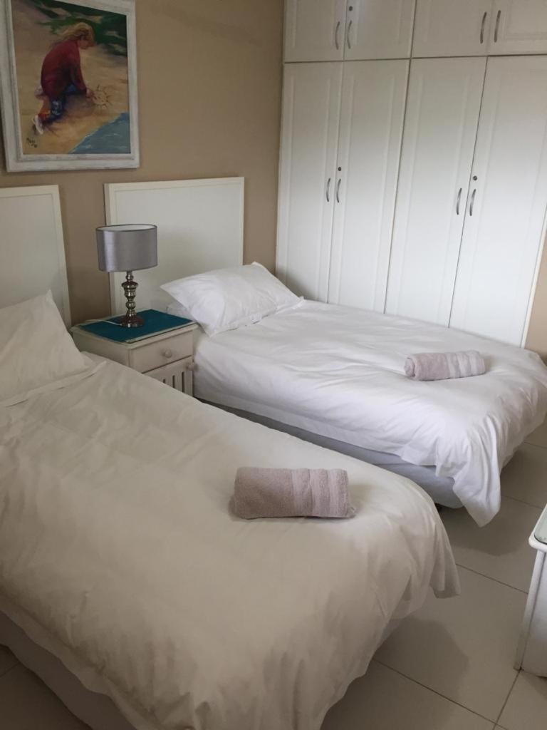 Unit 62 Sealodge Umhlanga Beach view 4